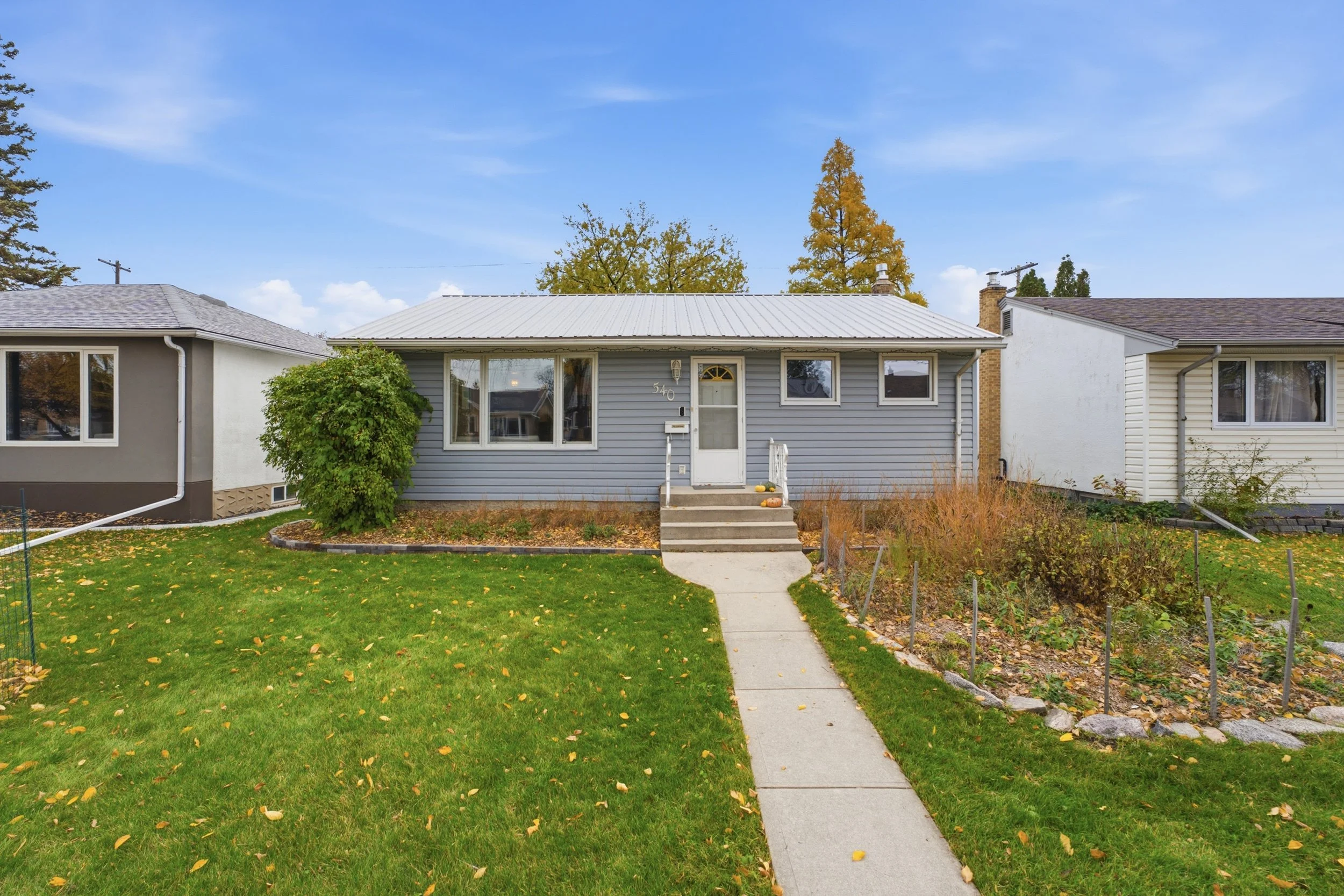 450Beaverbrook St-6.jpg