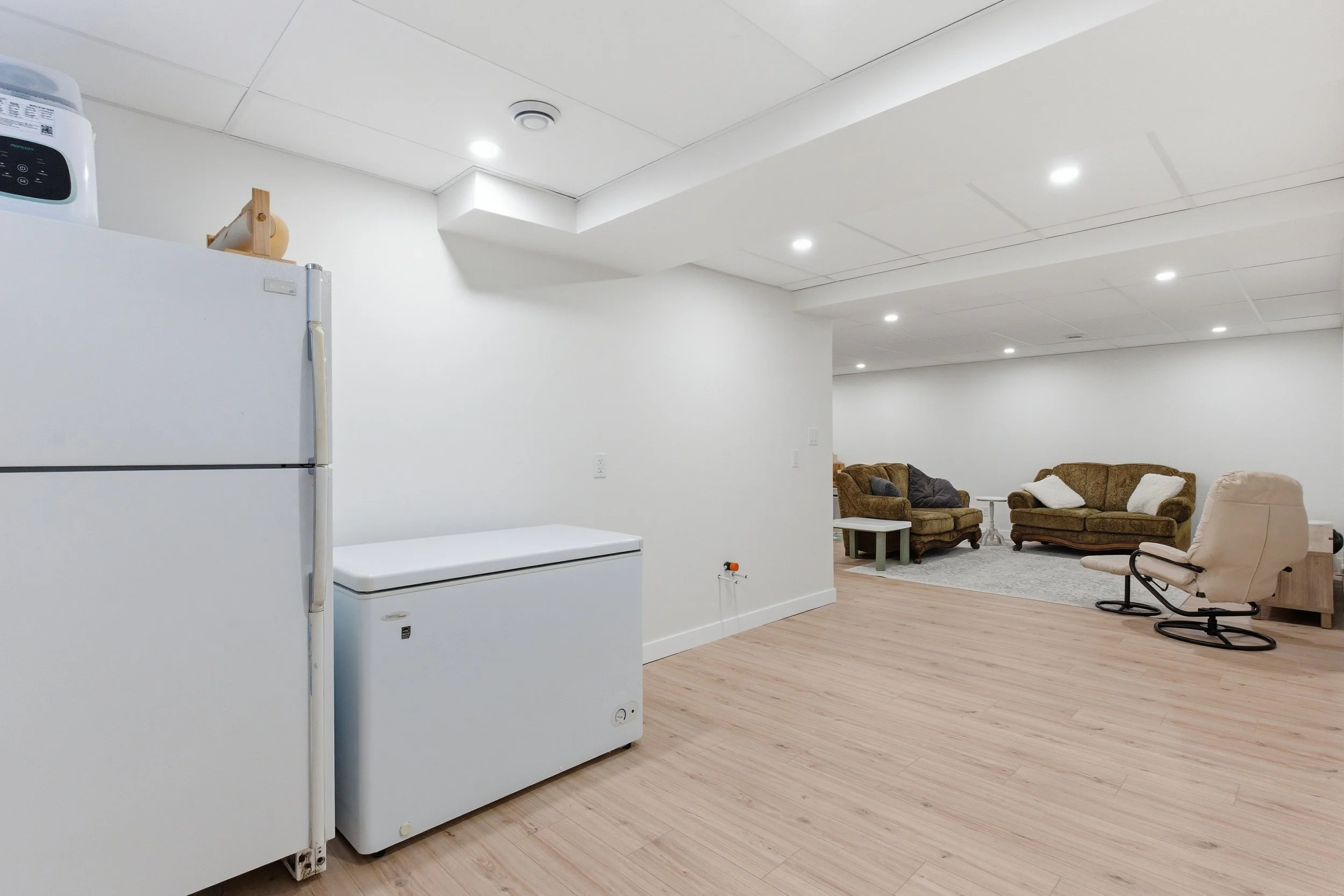 55 Spruce Cres-24.jpg