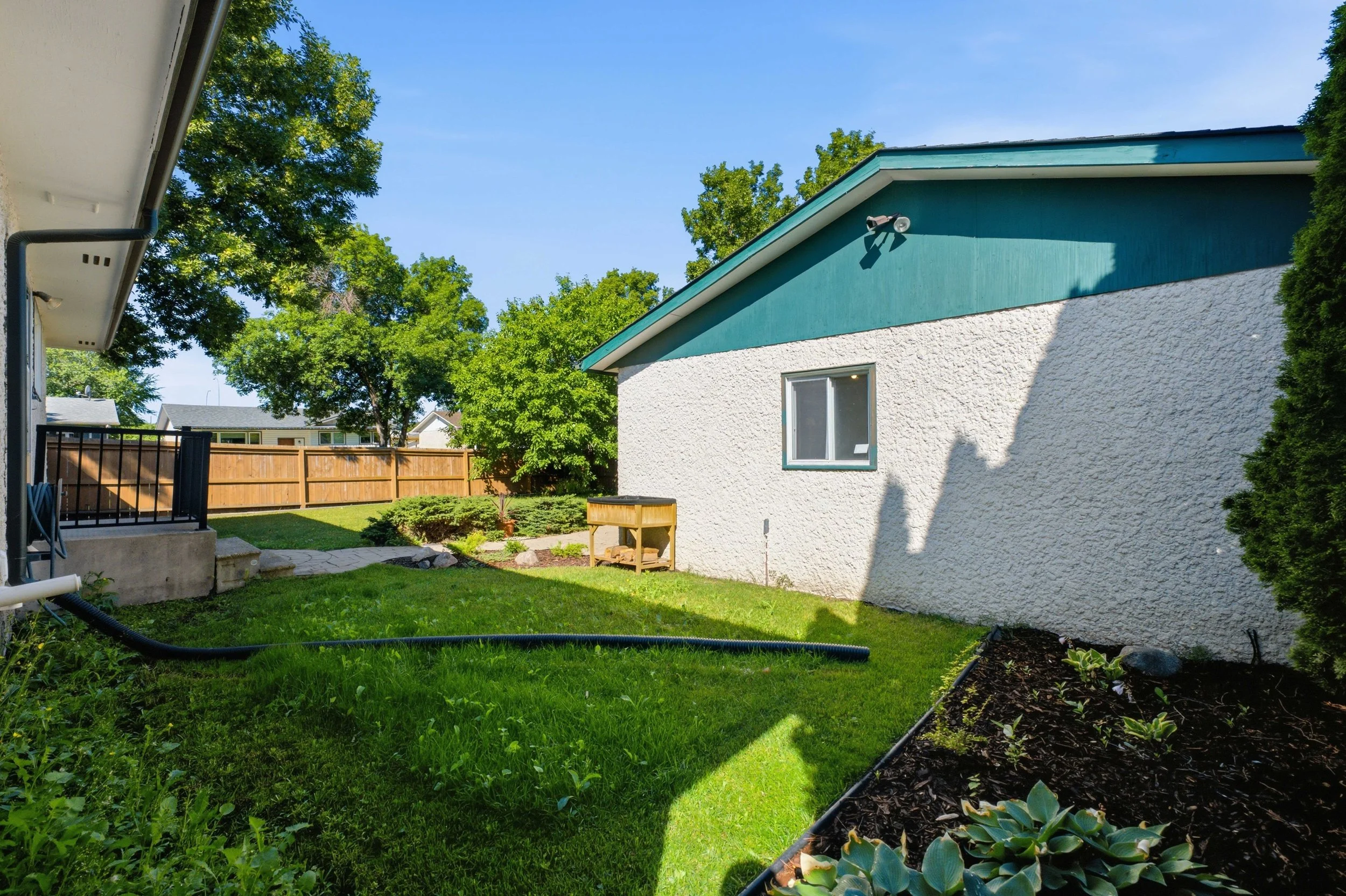31 Dells Cres-44.jpg