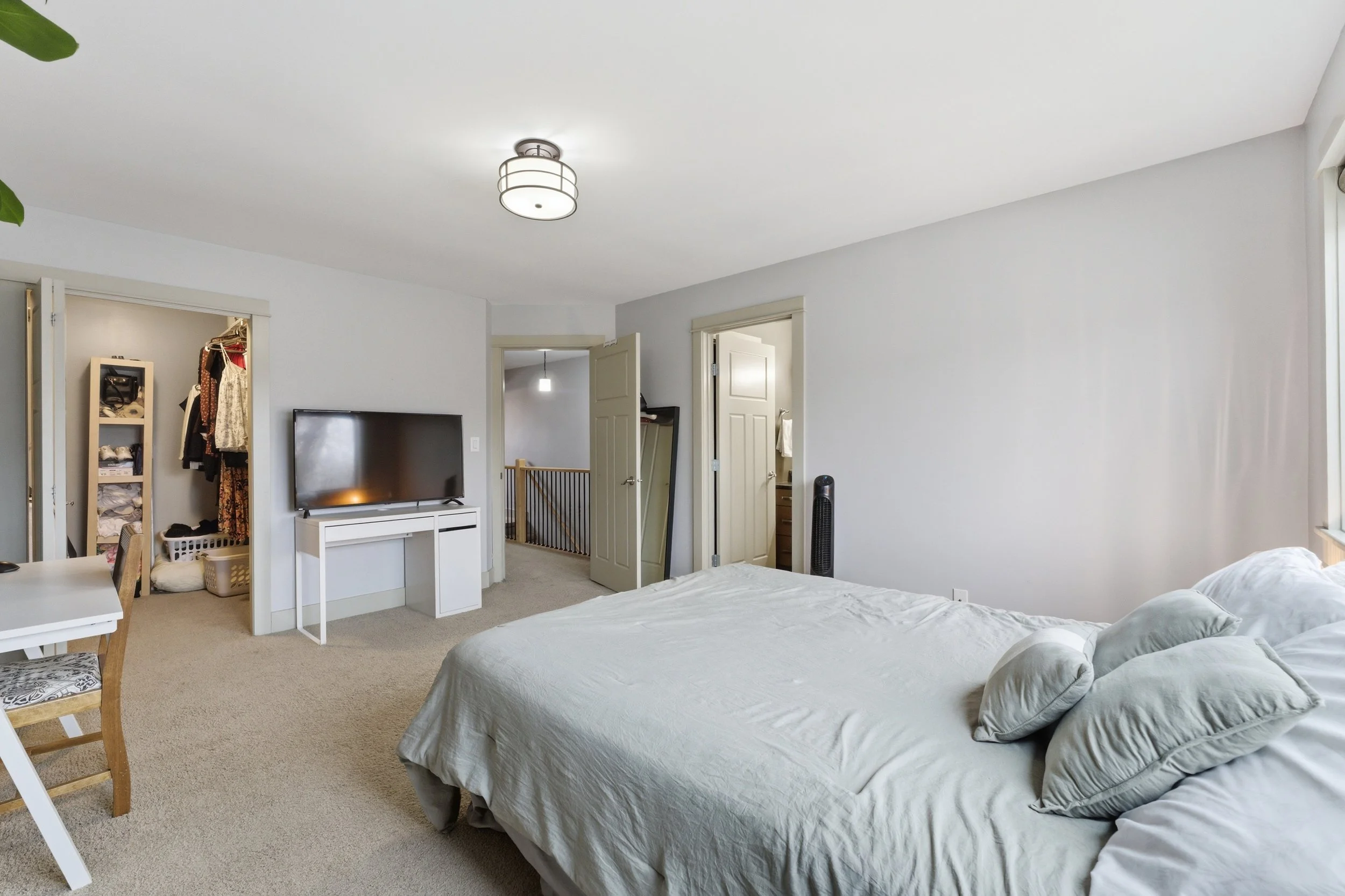 1059 Parker Ave-29.jpg