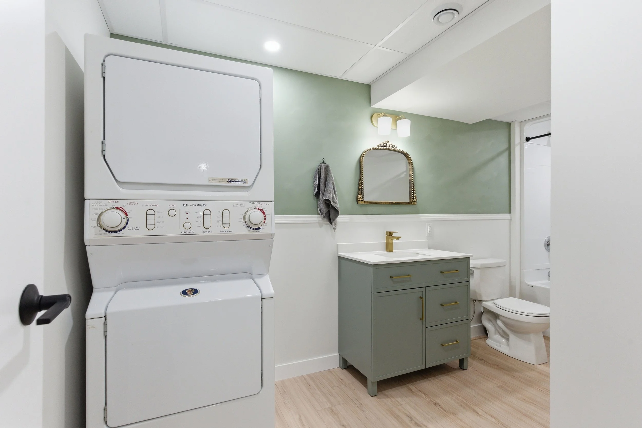 55 Spruce Cres-34.jpg