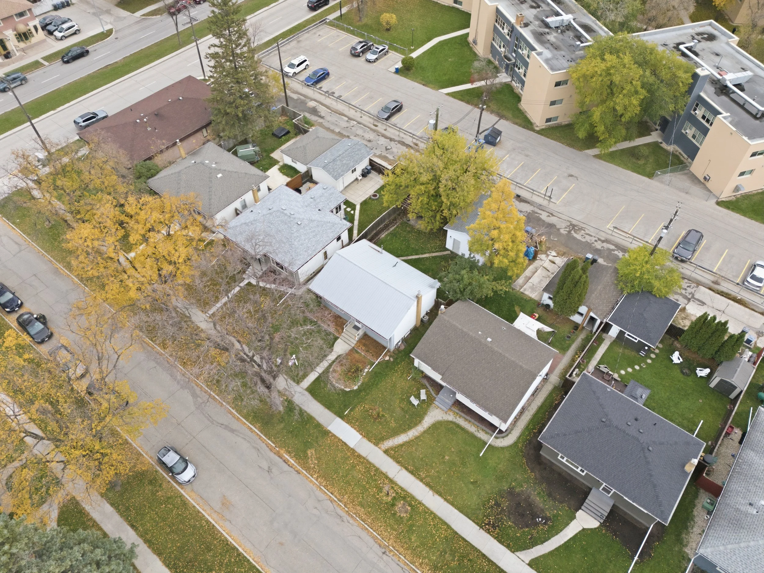 450Beaverbrook St-2.jpg