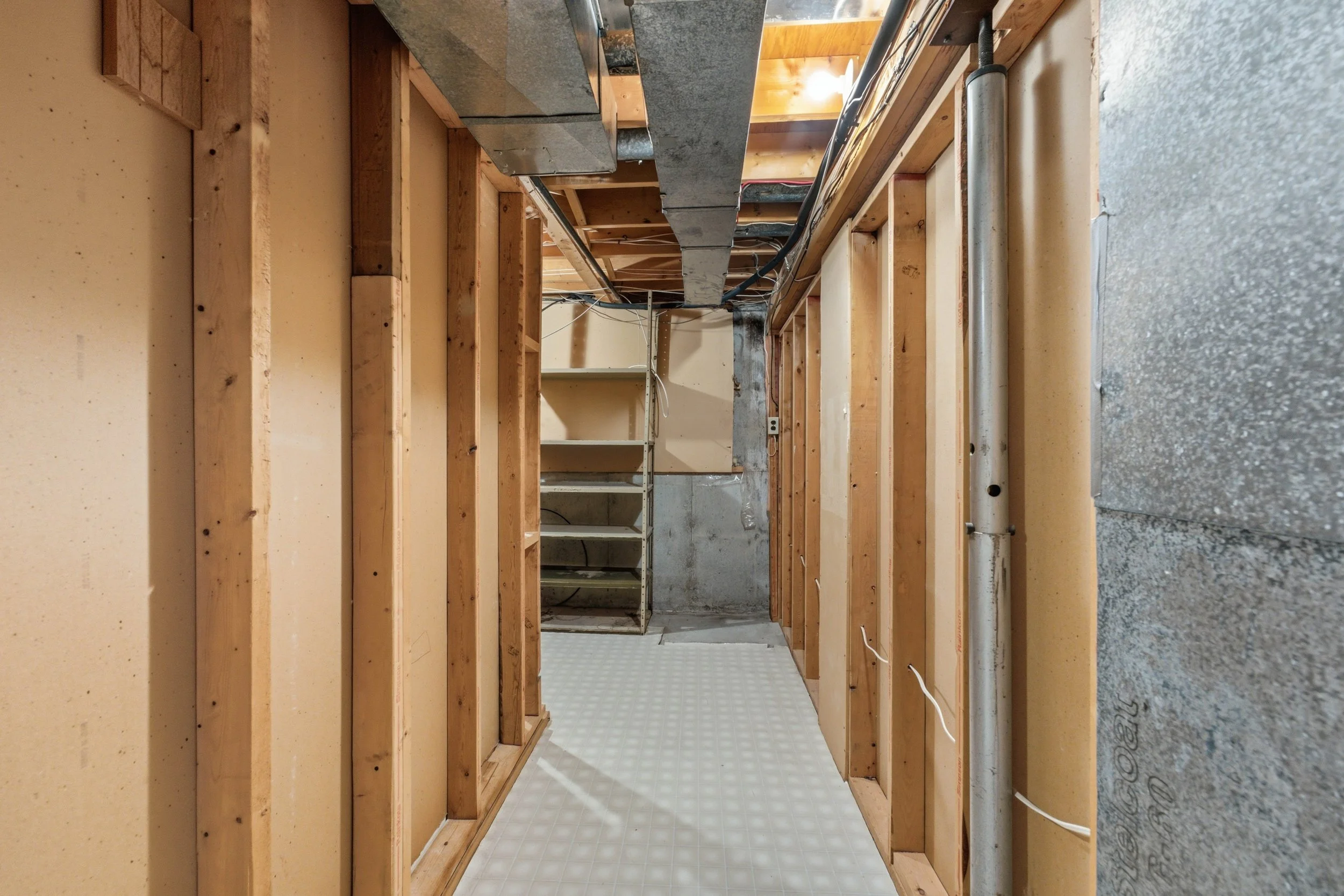 31 Dells Cres-37.jpg