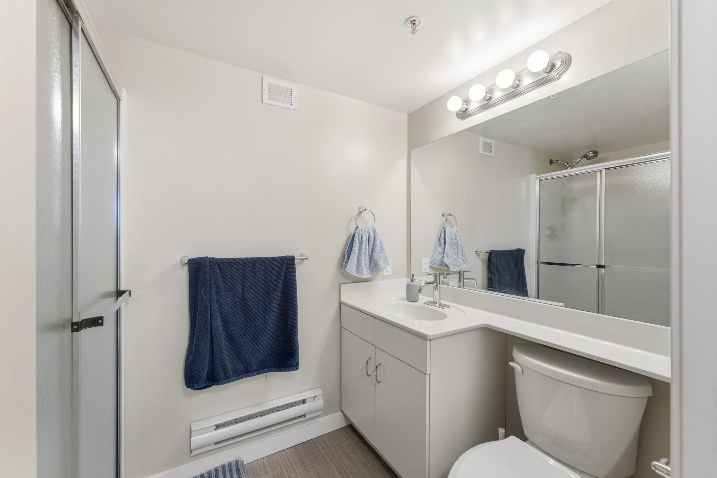 312-99 Gerard St-18.jpg