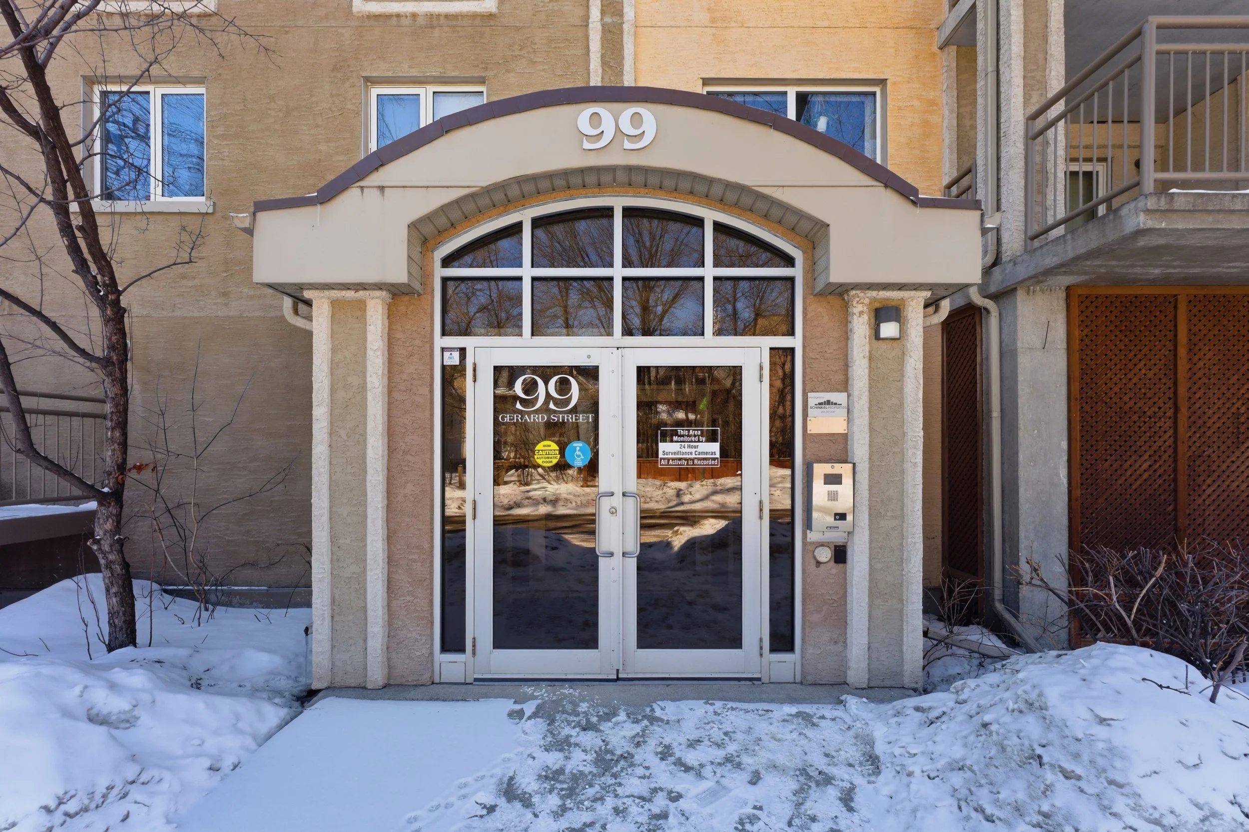 312-99 Gerard St-3.jpg