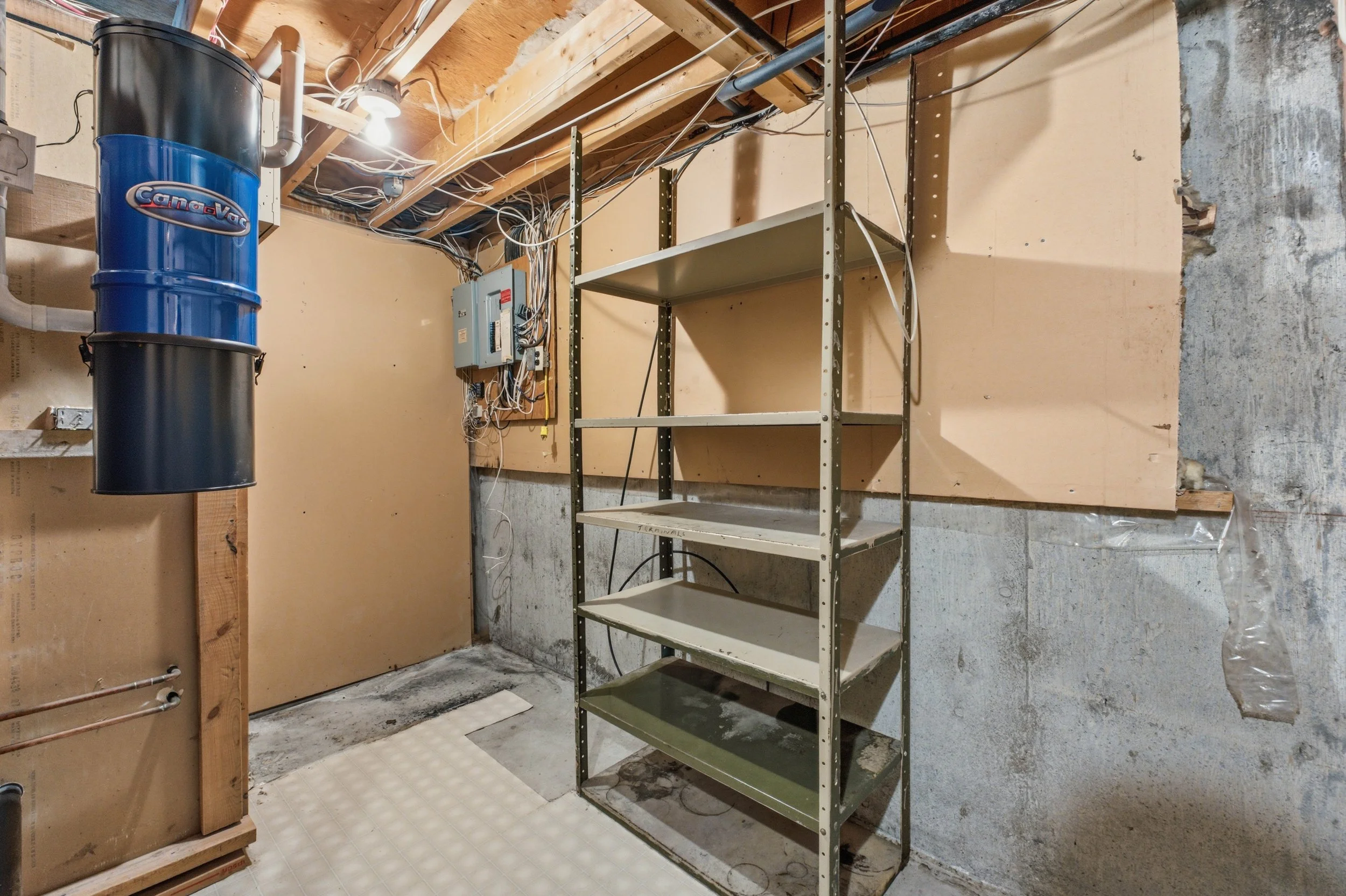 31 Dells Cres-38.jpg