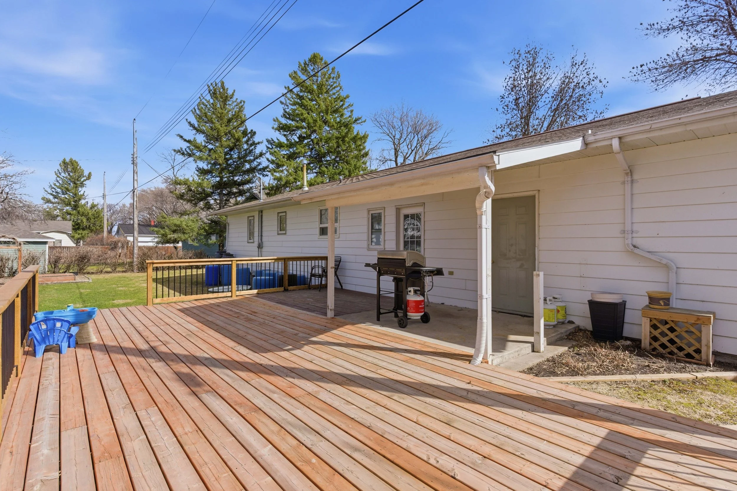 55 Spruce Cres-40.jpg