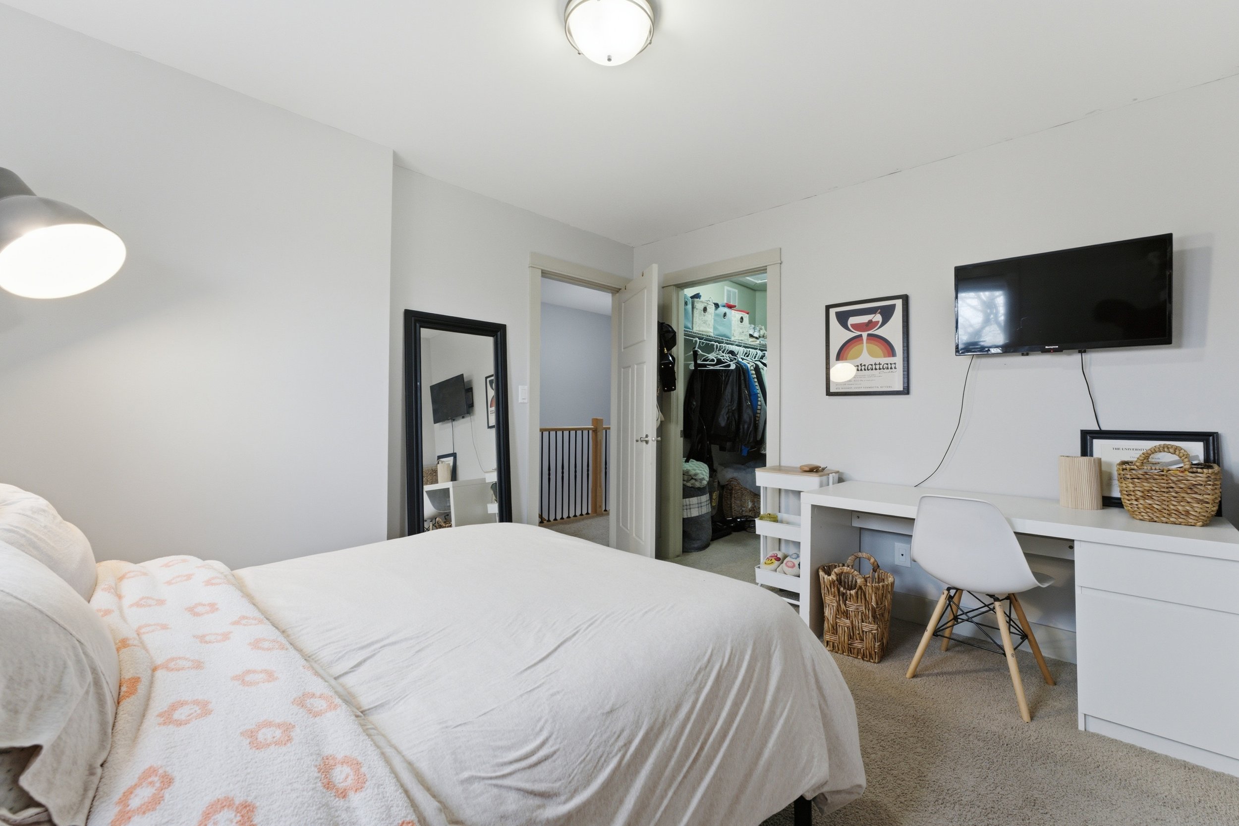 1059 Parker Ave-26.jpg