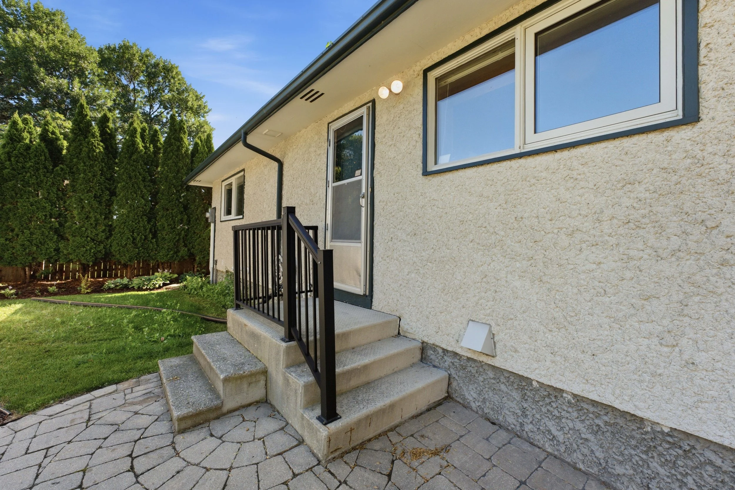 31 Dells Cres-45.jpg