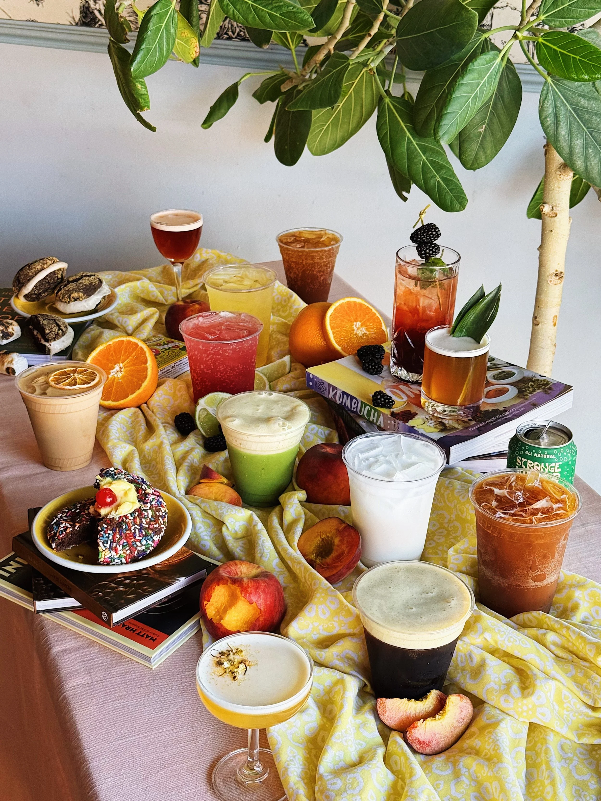 ☀️Summer drinks, cocktails and pastries!

COFFEE, TEA &amp; NON-ALC

🍊Orange Bearclaw Latte - almond, orange &amp; honey
🍑Peach Crumble Oat Foam - for Cold Brew &amp; Matcha
🌱Iced Peach Green Tea
🧡Peach Cream Soda
🍋&zwj;🟩Blackberry Shrub Sparkl