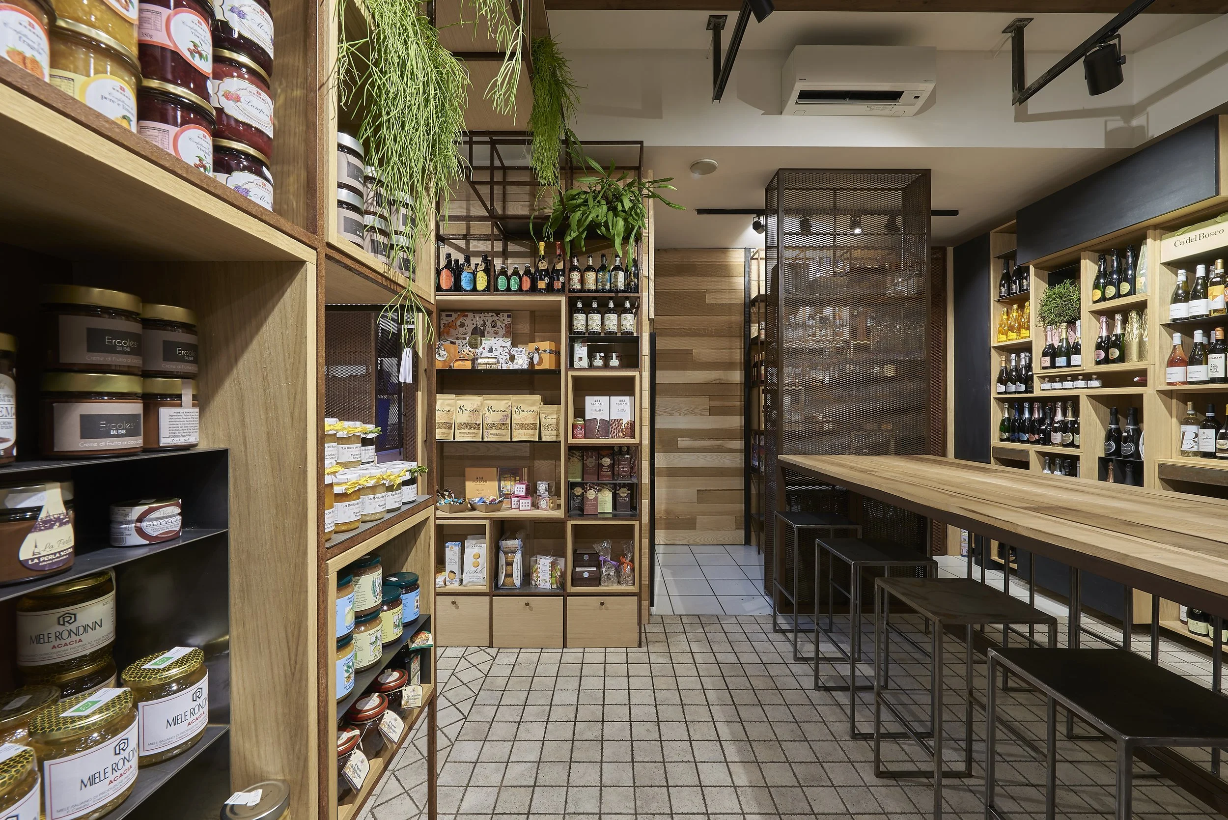 2019_H_PRO_TIENDA_RESTAURANTE_LA_BAITA_00005.jpg