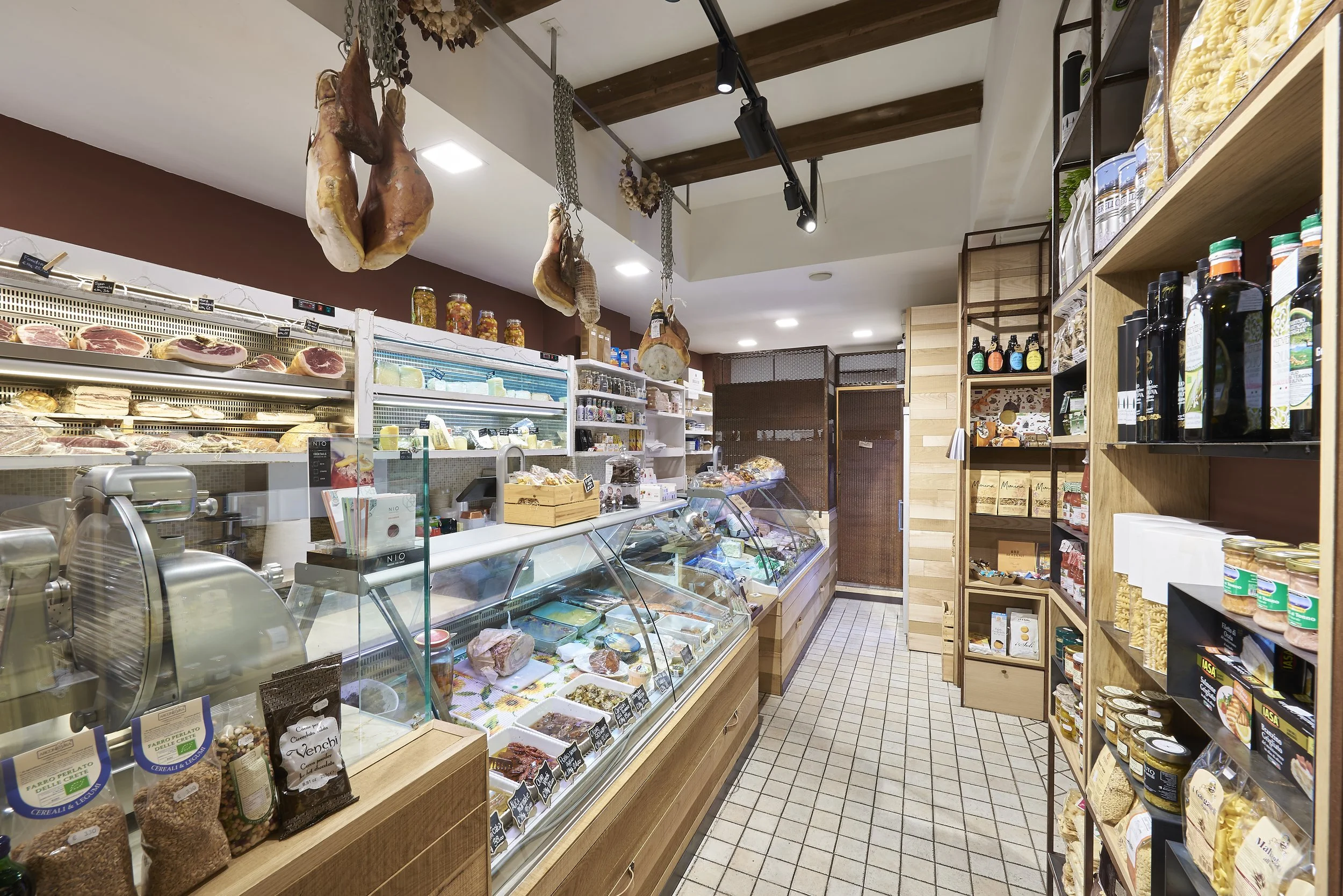2019_H_PRO_TIENDA_RESTAURANTE_LA_BAITA_00015.jpg