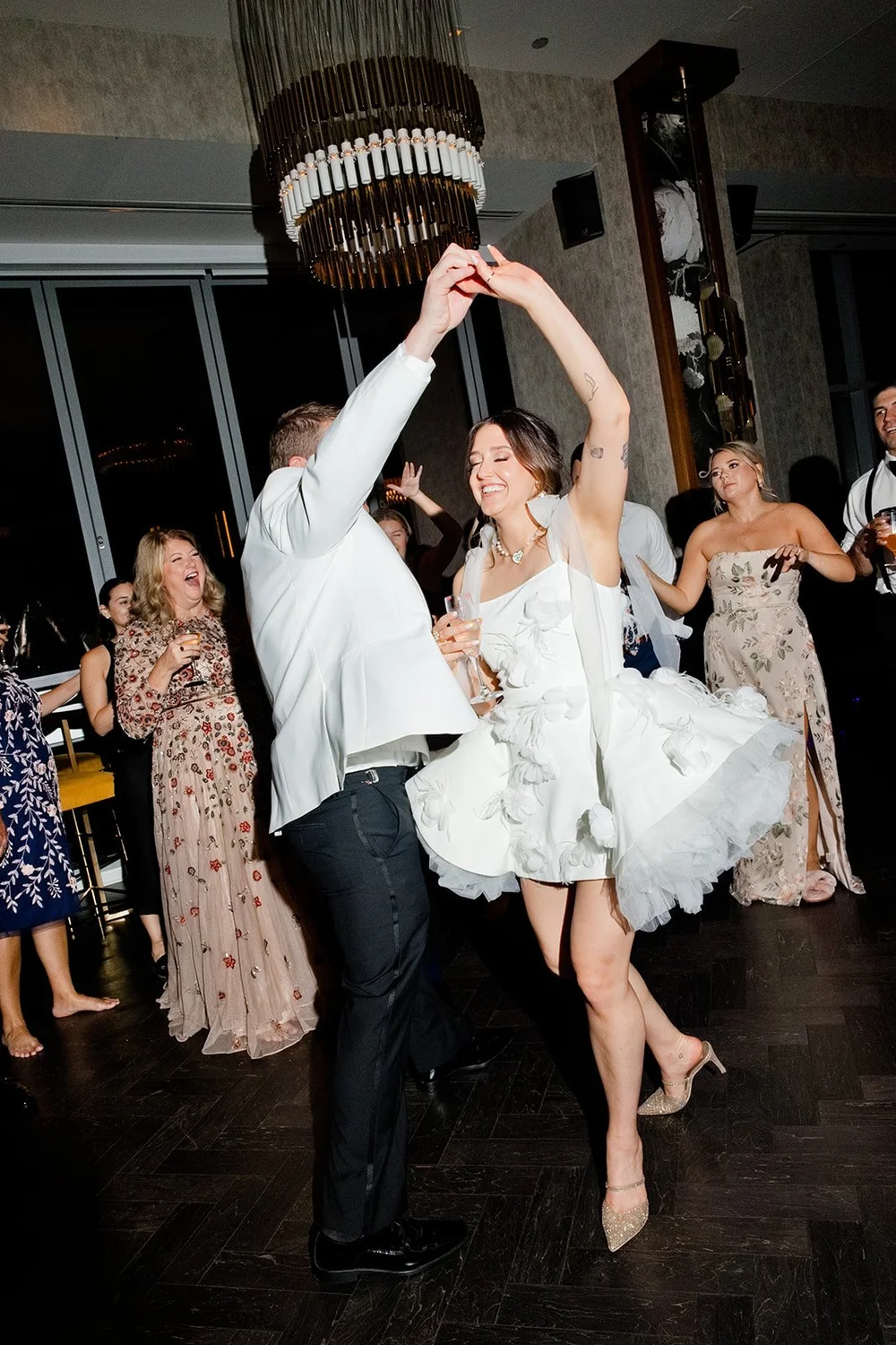 caroline_mike_reception_jayminicholevisuals1073.jpg