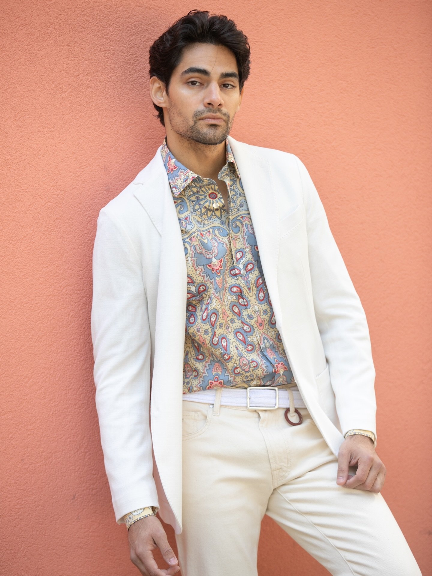 Our latest knit sport jacket by @circolo_1901 is a study in relaxed elegance &mdash; lightweight, breathable, and impeccably tailored. Italian craftsmanship designed to keep you cool while looking sharp when the sun goes down.⁠
⁠
The Look:⁠
Knit Spor