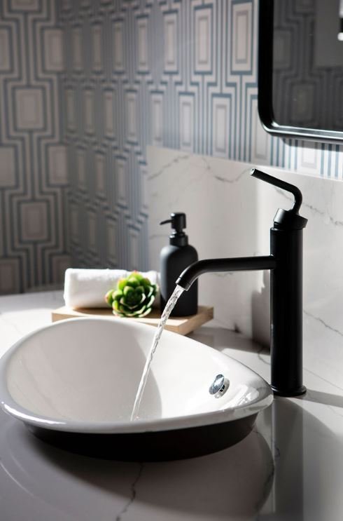 powderroom_faucet.JPG