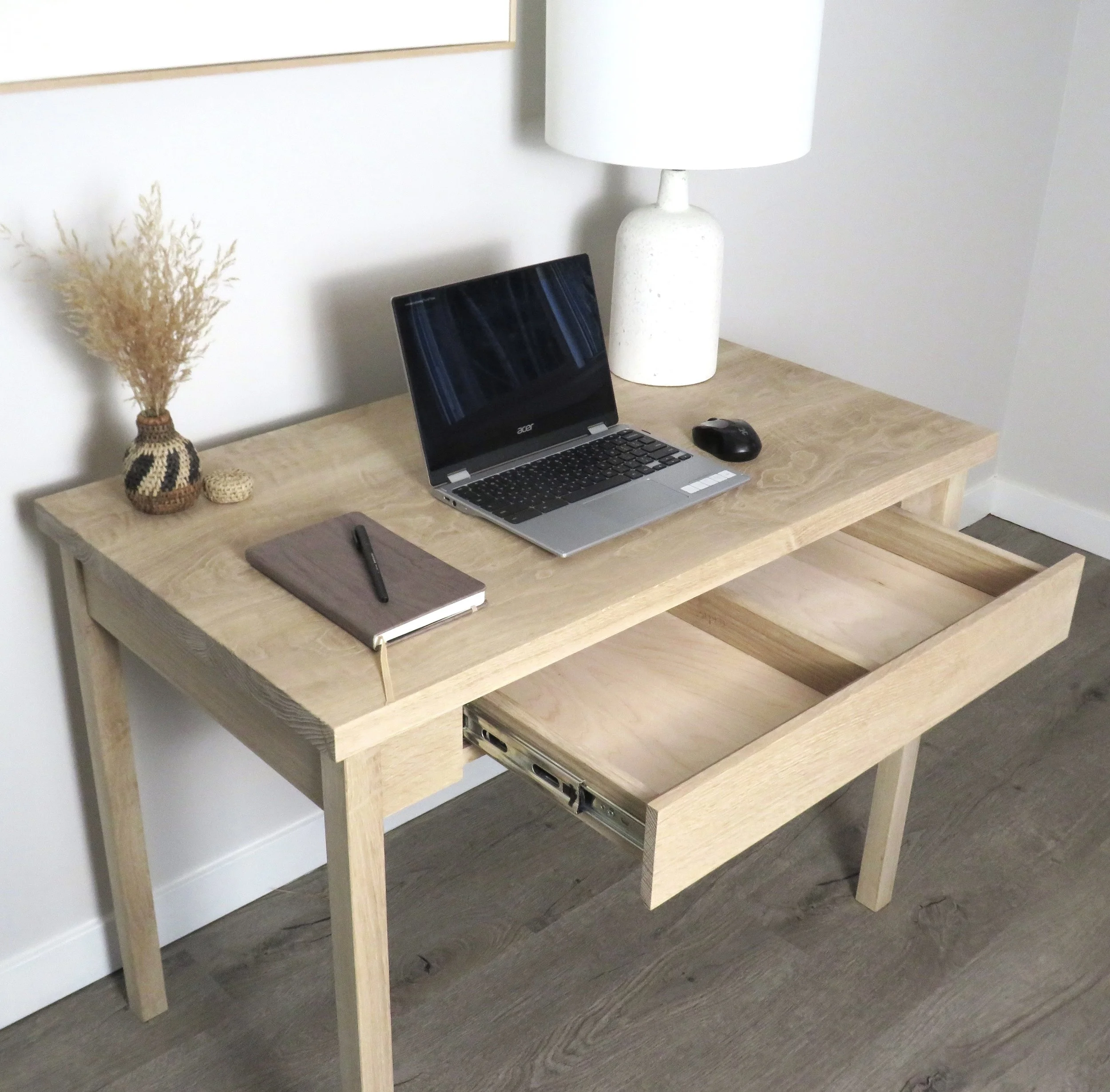 solid_oak_desk.JPG