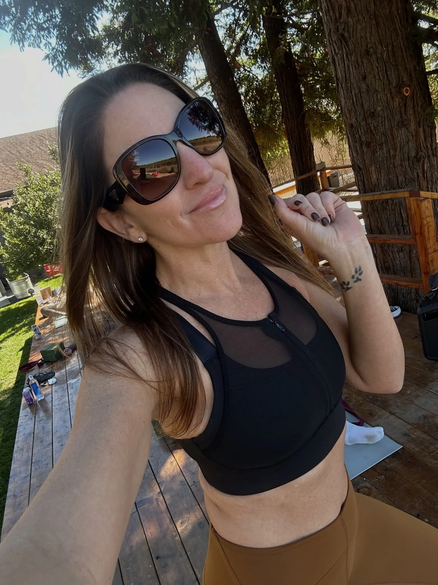 October Mood: move, sip, stay lifted, laugh, repeat 🧘&zwj;♀️🍷🌿💨✨

Taught lots of Pilates and Yoga 💪🧘&zwj;♀️ while still making time to be the student 🙏, celebrated Brian&rsquo;s 50th in true high spirits at Mercy Lounge 🎉💨, went to my first 