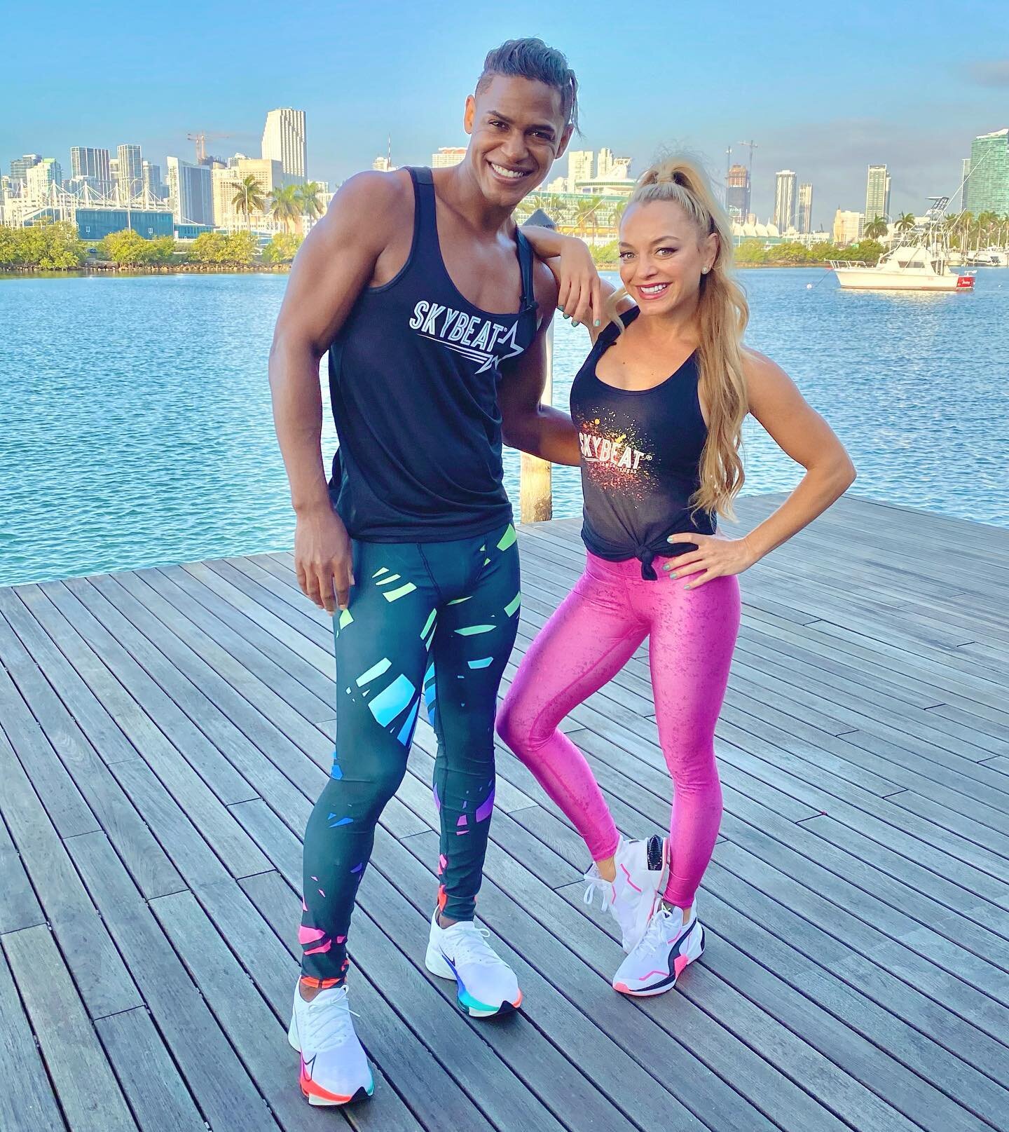 Check out the new super-fun Skybeat Dance Fitness class I did with amazing @christadipaolo founder of @boxingandbubbles . Class now posted on the website:

https://www.skybeatdance.com

After you take the class . Go check out her amazing website and 