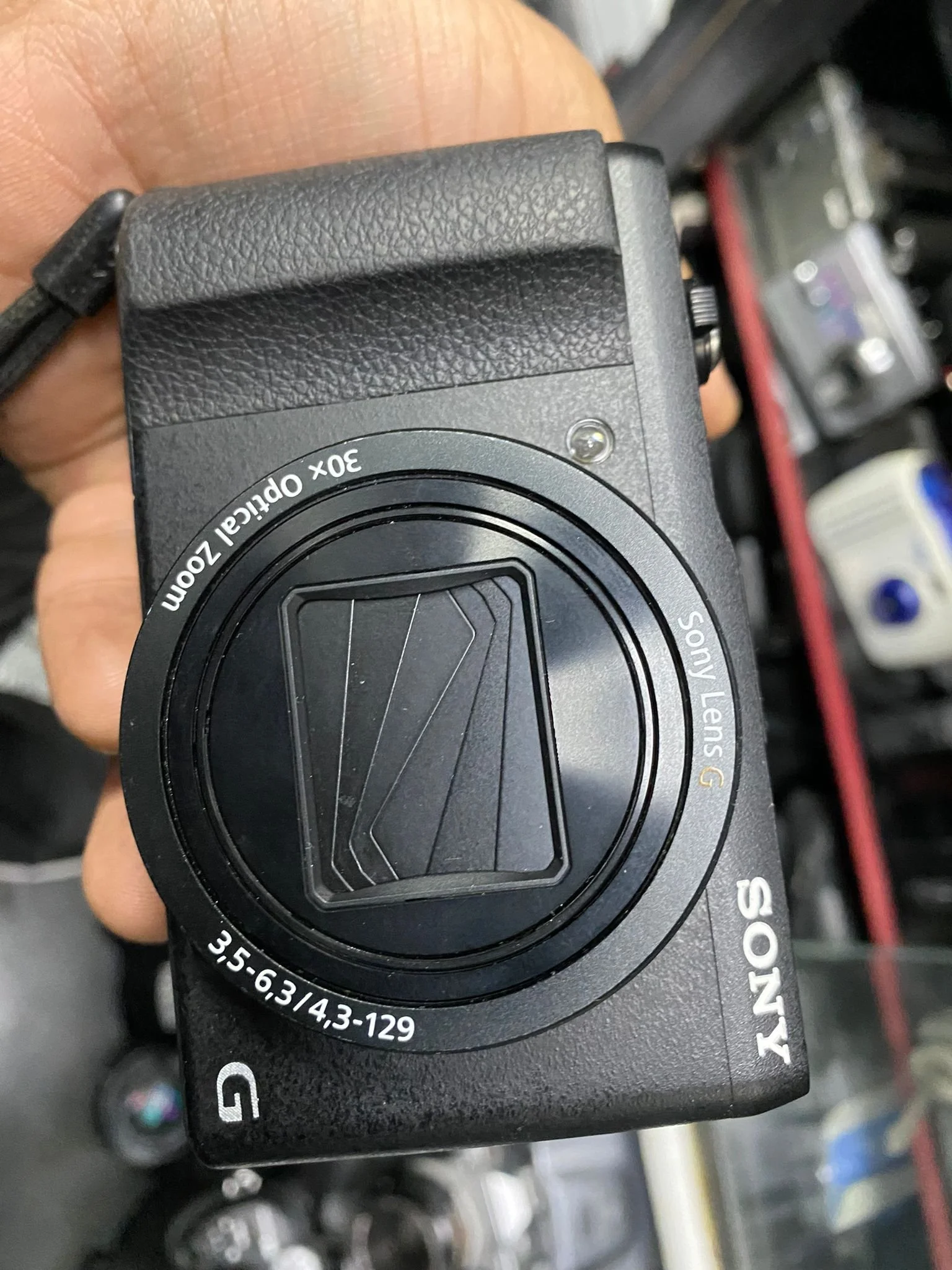 Sony Cyber-Shot DSC-HX60V 20.4MP Digital Camera Black | CONDITION - USED | £129.99