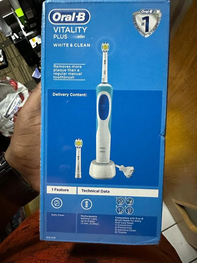 Oral-B Vitality Plus Electric Toothbrush | CONDITION - NEW | £19.99