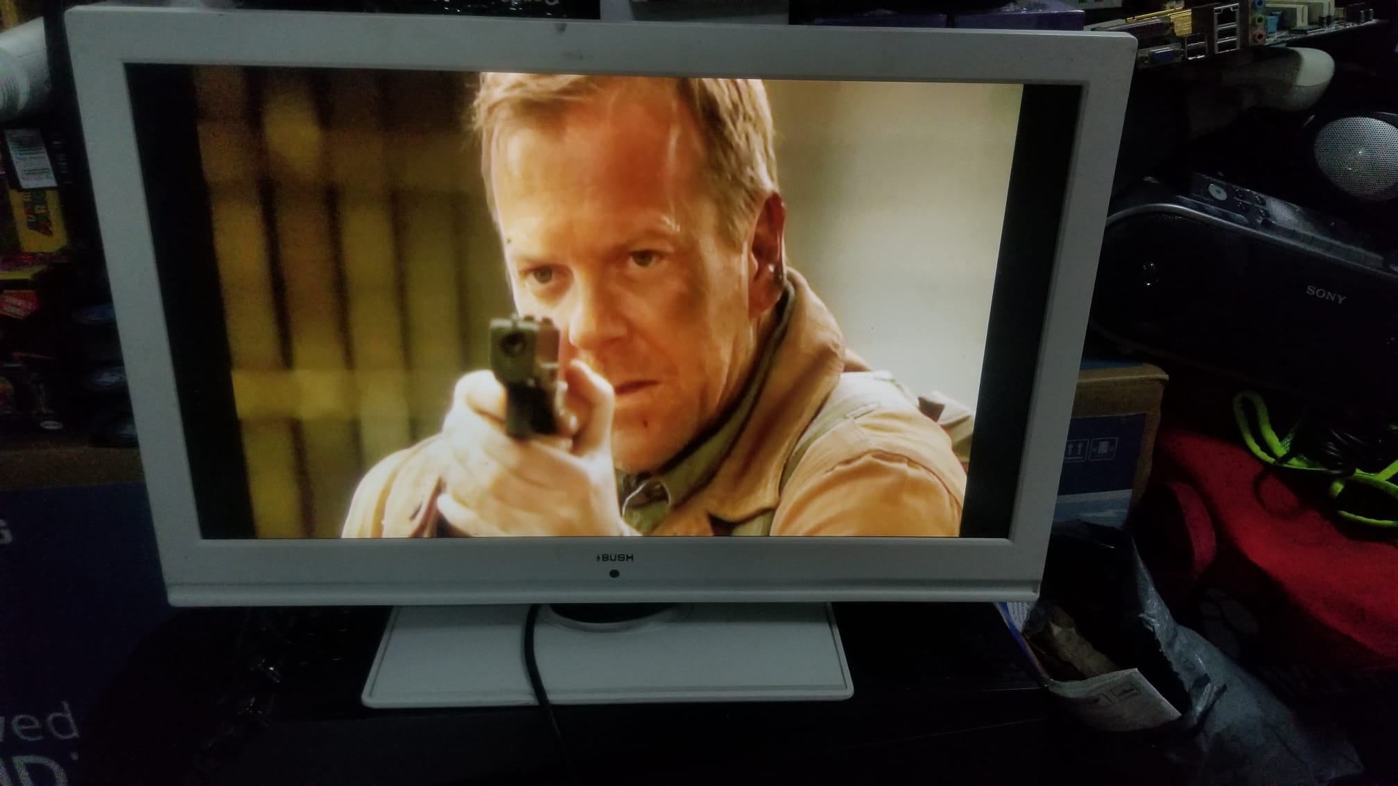 Bush LED22982DVDFH DW 22 Inch White USB HDMI Scart VGA Built In DVD Player TV | CONDITION - USED | £49.99