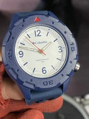 Columbia Self Select Quartz White Dial Silicone Strap Watch  display picture 3