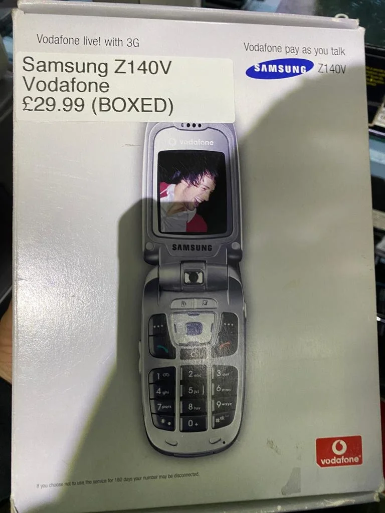 Samsung Z140V Mobile Phone