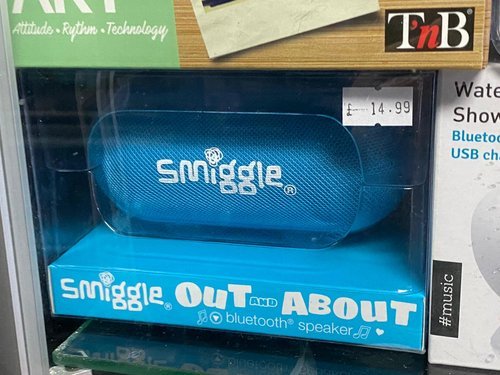 photo+smiggle+out+about+bluetooth+speaker+blue.jpg