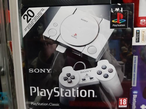 Sony's PlayStation Classic is as simple and fun as you'd expect | The Verge