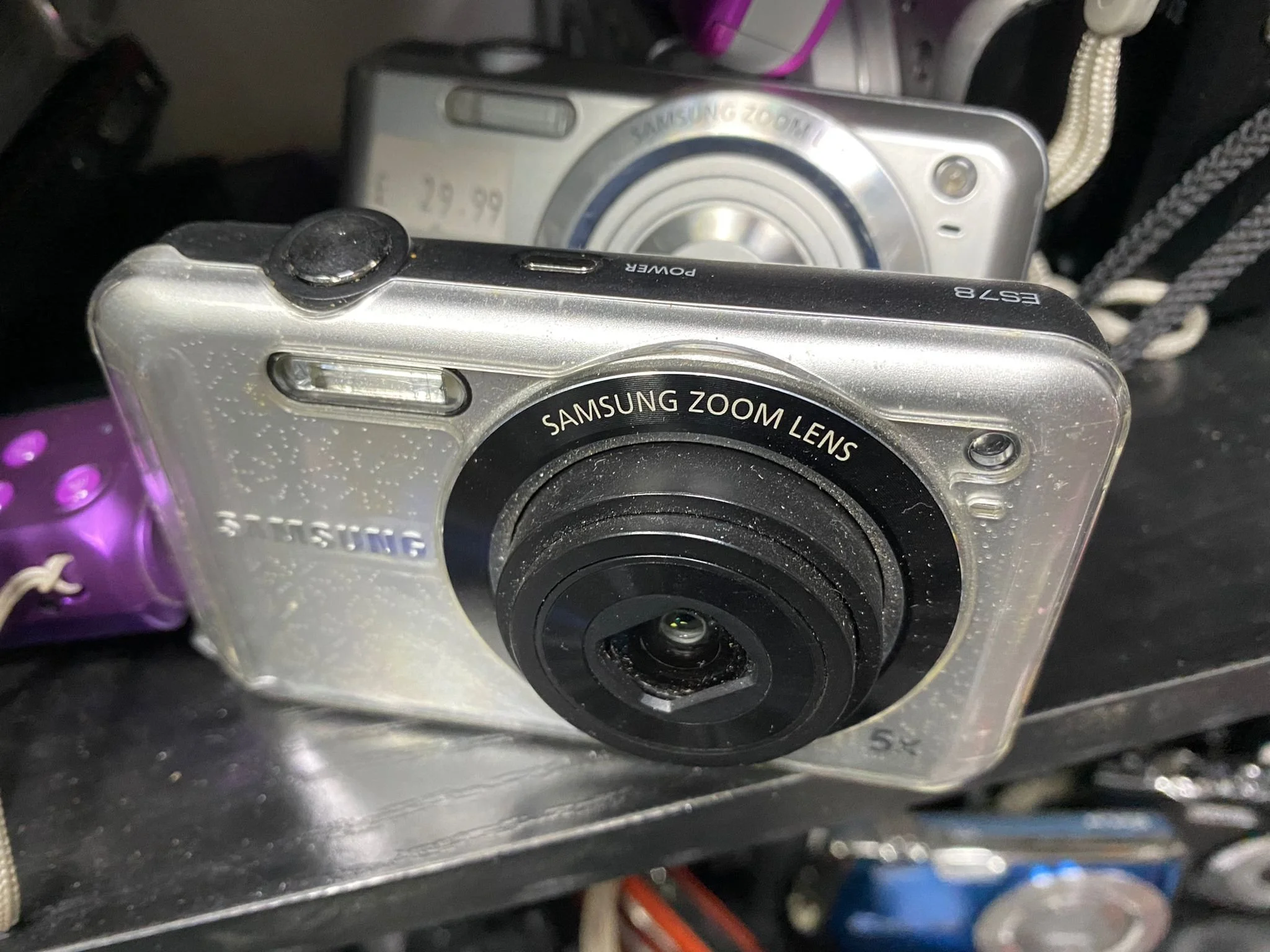 Samsung ES68 12.2MP Digital Camera Silver | CONDITION - USED | £24.99