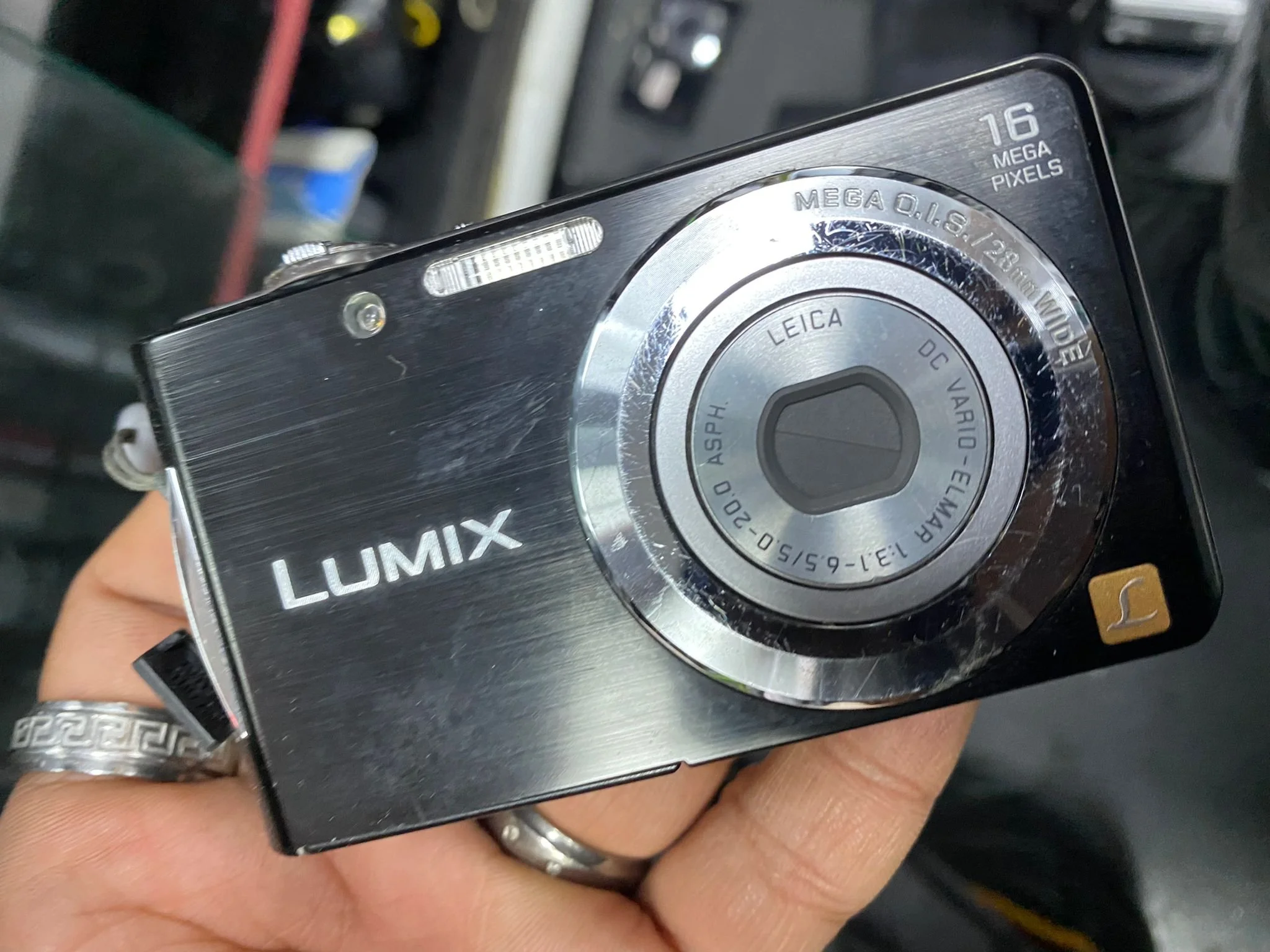 Panasonic LUMIX DMC-FS18 16.0MP Digital Camera Black | CONDITION - USED | £29.99