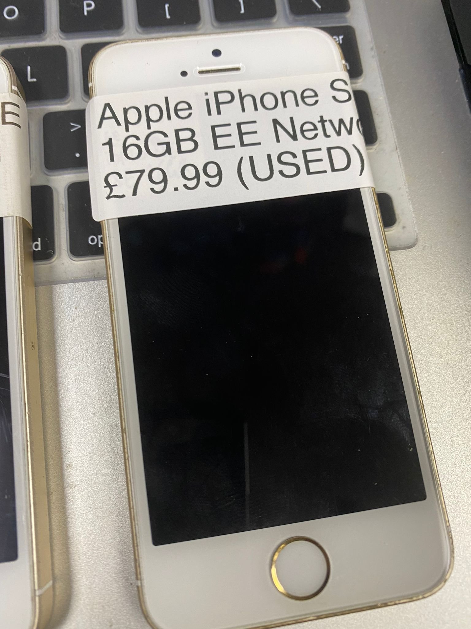Apple Iphone S 16GB.jpg
