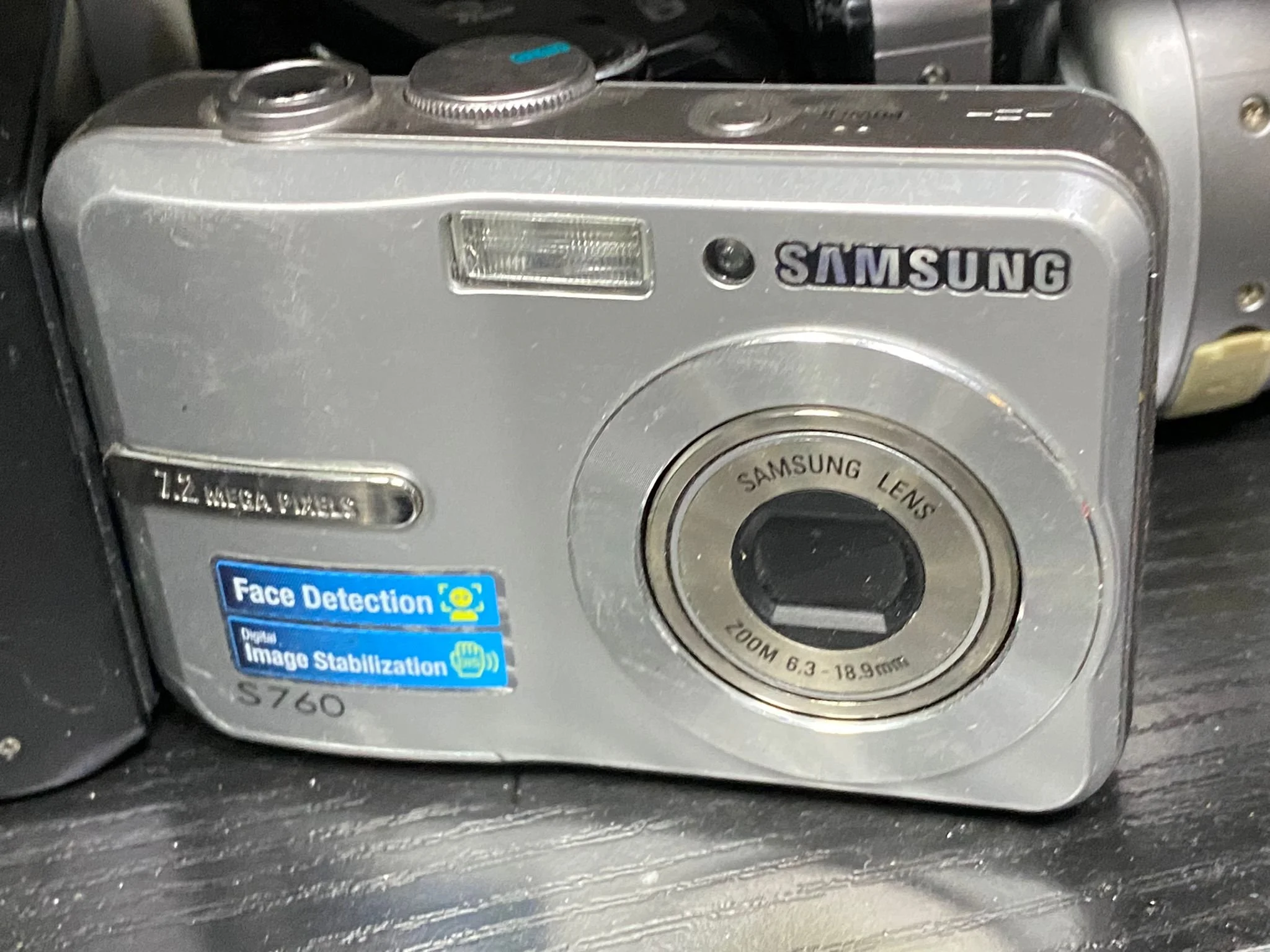 Samsung S760 7.2MP Digital Camera Silver | CONDITION - USED | £19.99