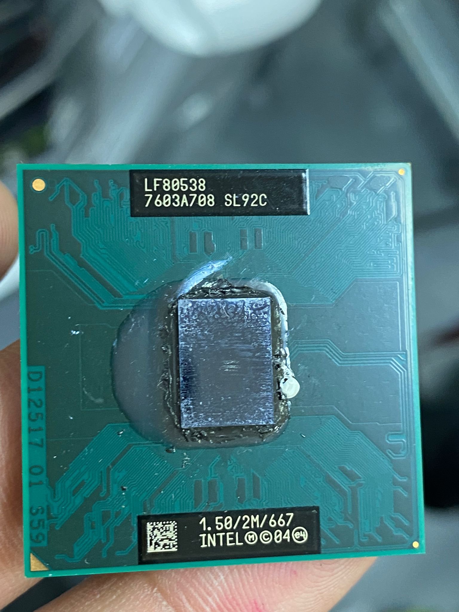 CPU Intel LF80538.jpeg