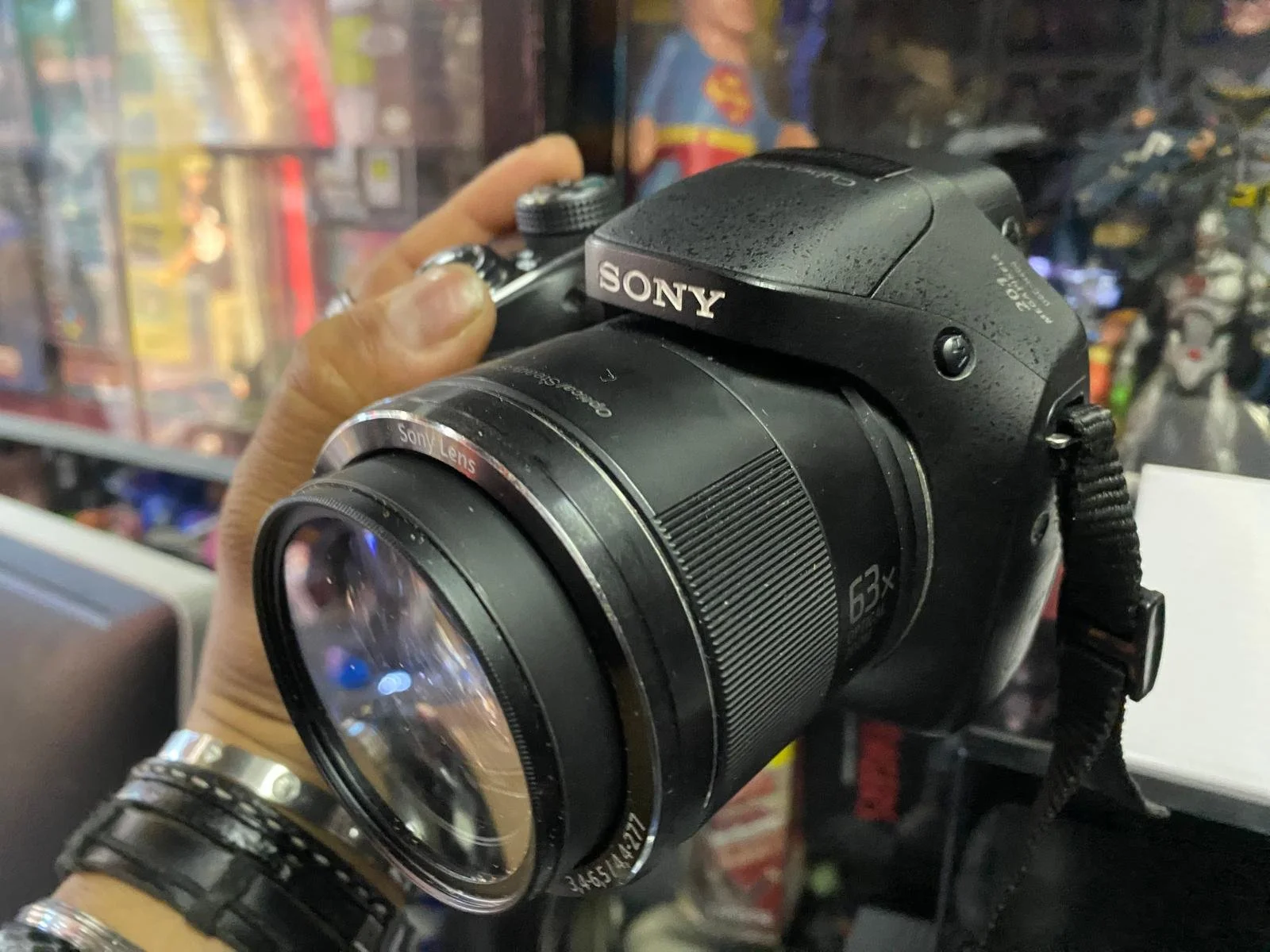 Sony Cybershot DSC-H400 20.1MP 63x Zoom Digital Camera w/ Charger Extra Battery & Bag Bundle | CONDITION - USED | £99.99