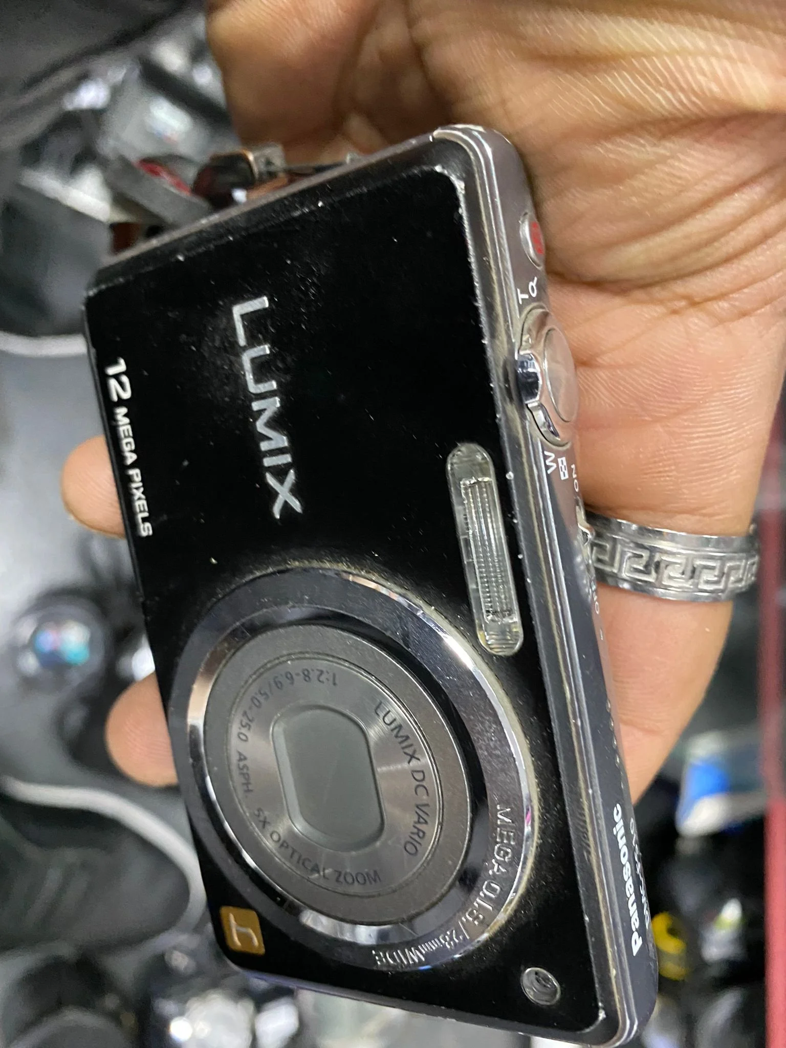 Panasonic LUMIX DMC-FS10 12.0MP Digital Camera | CONDITION - USED | £24.99