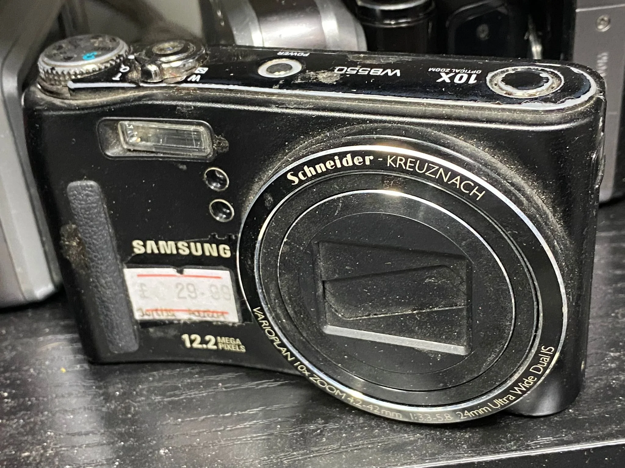 Samsung WB550 12.2MP Digital Camera Black | CONDITION - USED | £29.99