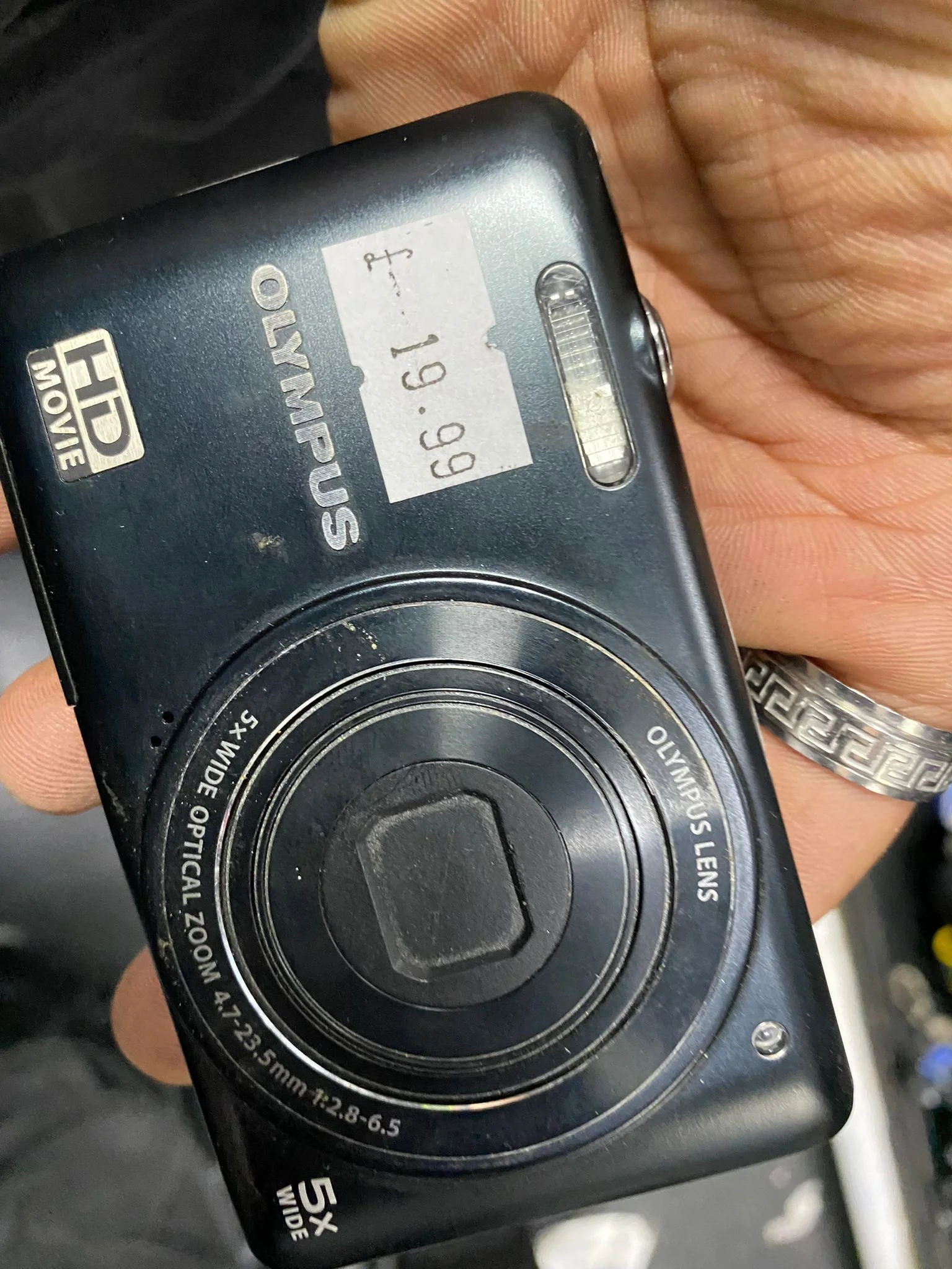 Olympus VG-130 14.0MP Digital Camera | CONDITION - USED | £34.99