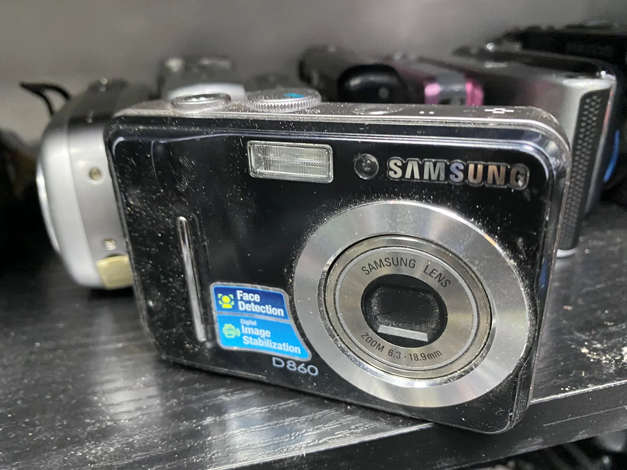 Samsung D860 8.2MP Digital Camera | CONDITION - USED | £14.99