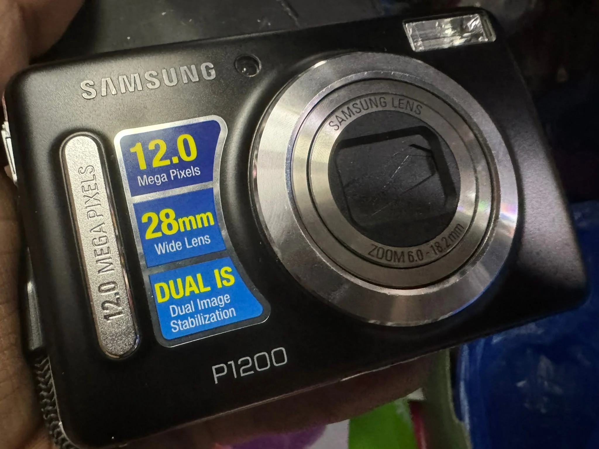 Samsung P1200 12.0MP Dual IS 28mm Wide Lens Black Digital Camera | CONDITION -USED | £39.99