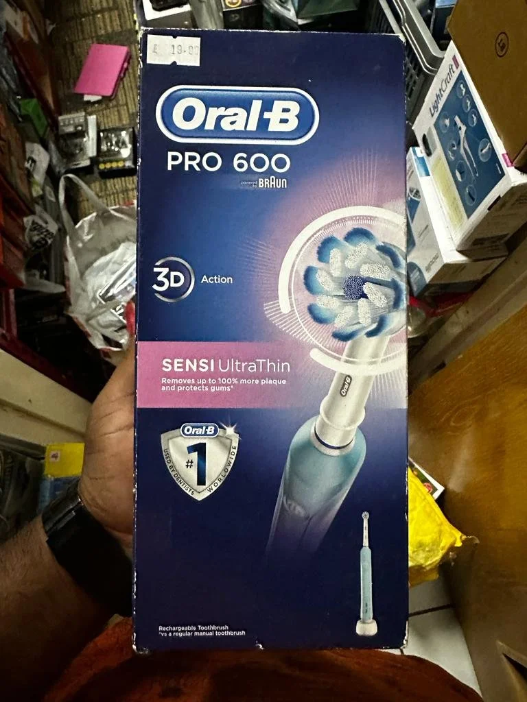 Oral-B Pro 600 3D Action Sensi UltraThin Electric Toothbrush | CONDITION - NEW | £24.99