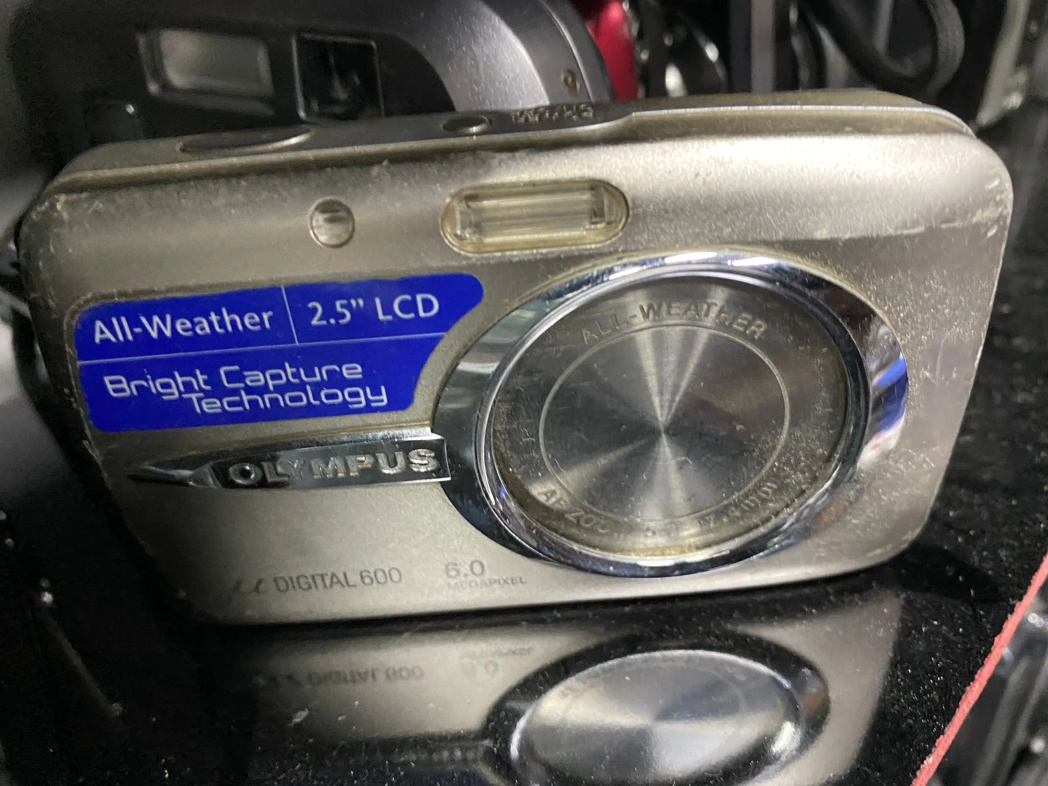 Olympus Mju 600 All Weather 7.1MP Compact Digital Camera | CONDITION - USED | £15.99