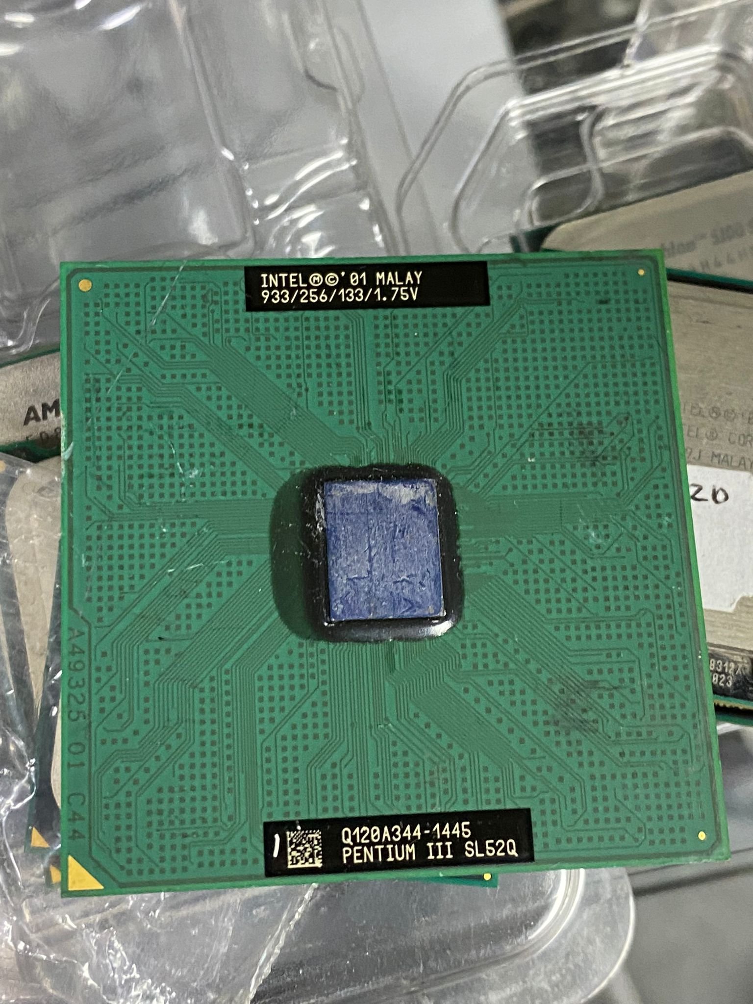 CPU Intel Pentium 3 933.jpeg