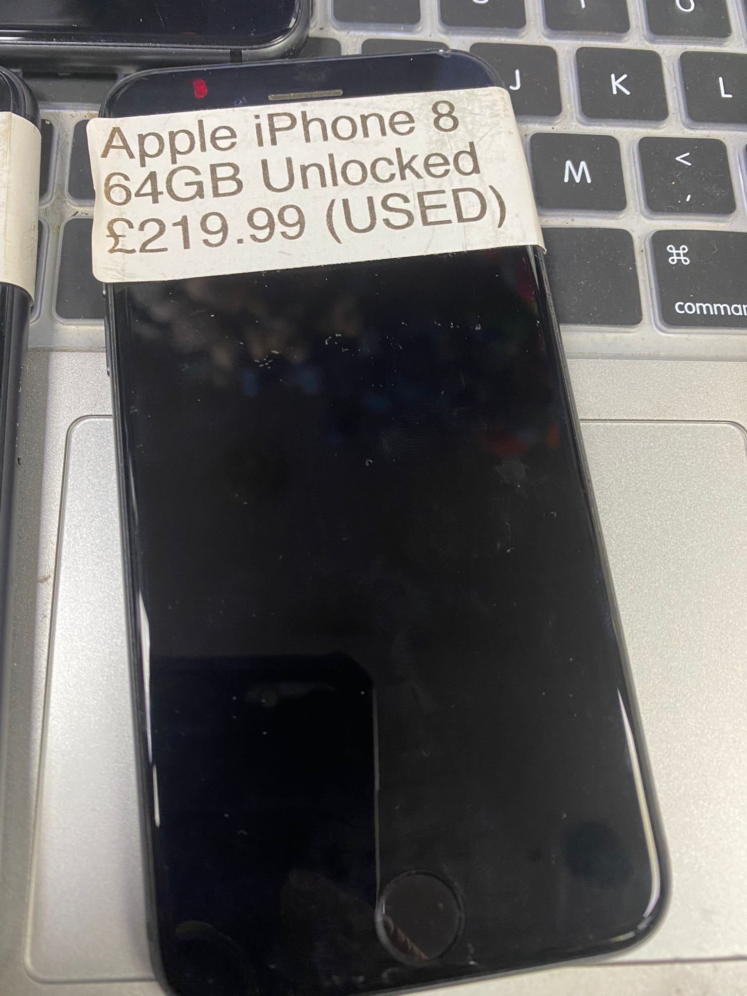 Apple iPhone 8 64GB Unlocked | CONDITION - USED | £219.99