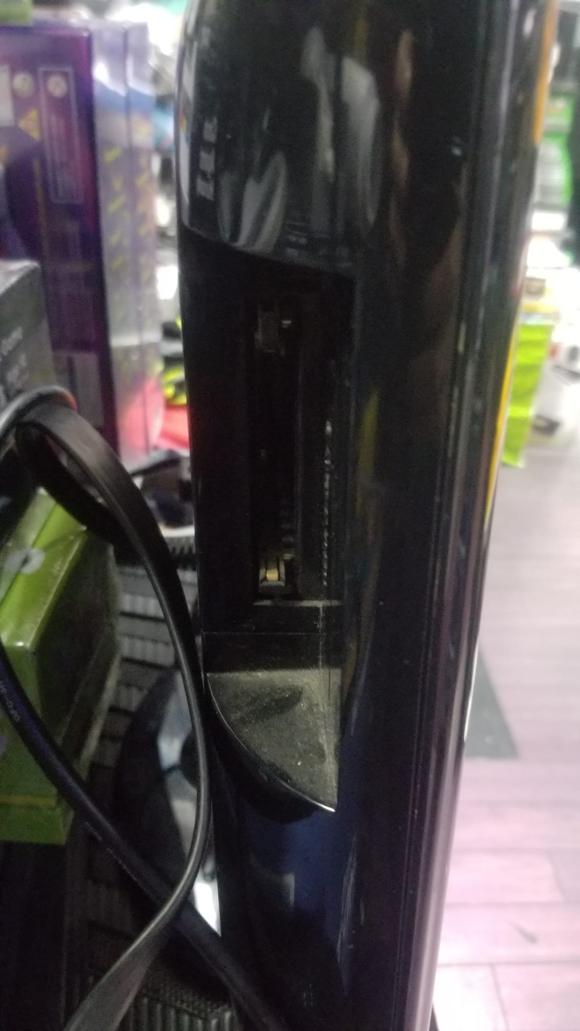 Samsung LE19R88BD 19 Inch DV3 HD Ready SRS With HDMI Scart PC Black TV | CONDITION - USED | £29.99
