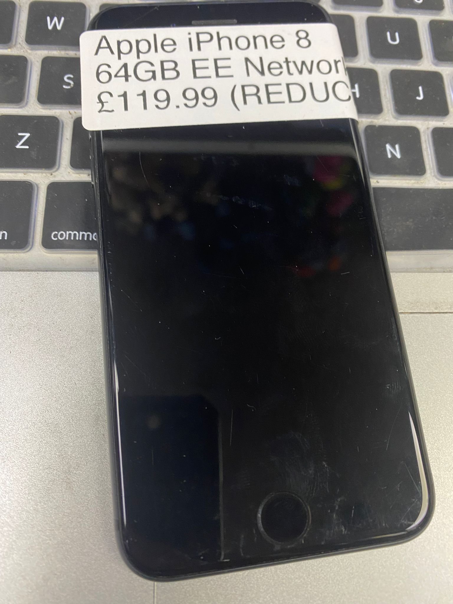 Apple iPhone 8 64GB EE Network | CONDITION - USED | £119.99