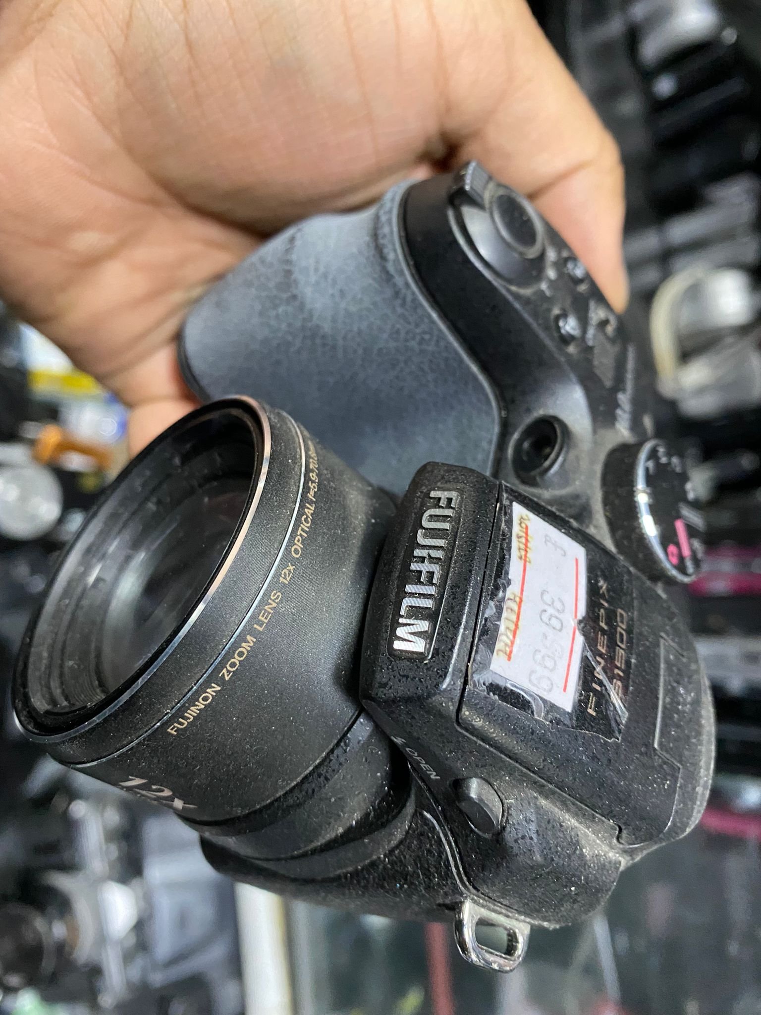 FujiFilm FinePix S1500 10.0MP Digital Camera | CONDITION - USED | £24.99