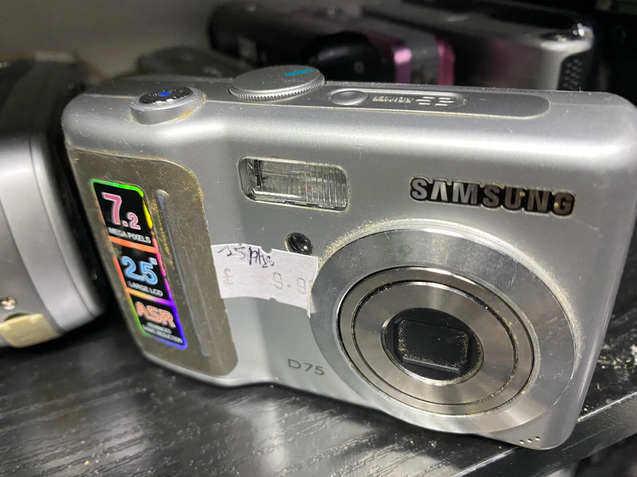 Samsung D75 7.2MP Digital Camera | CONDITION - USED | £14.99