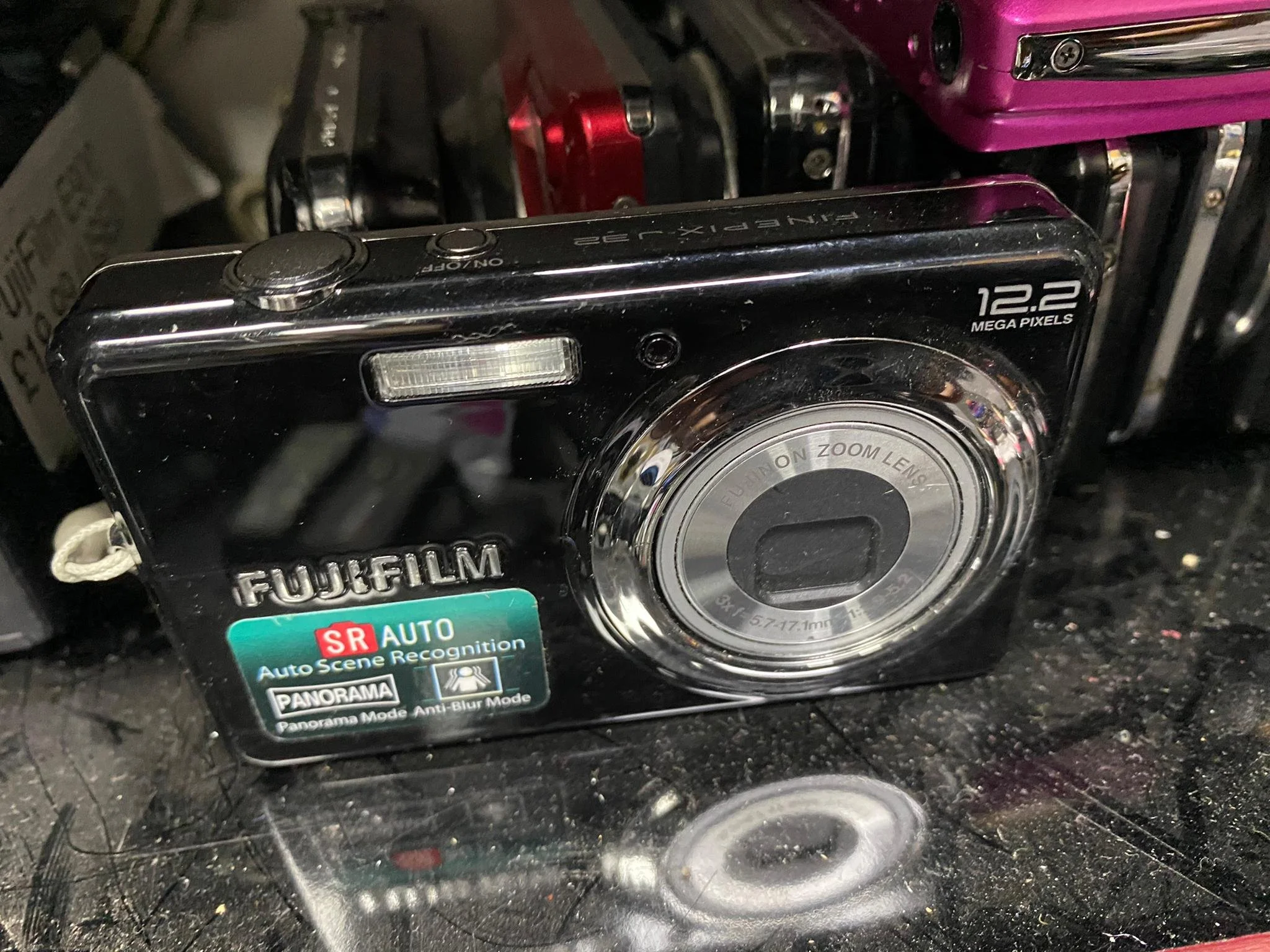 Fujifilm FinePix J32 12.2MP Digital Camera Black | CONDITION - USED | £24.99