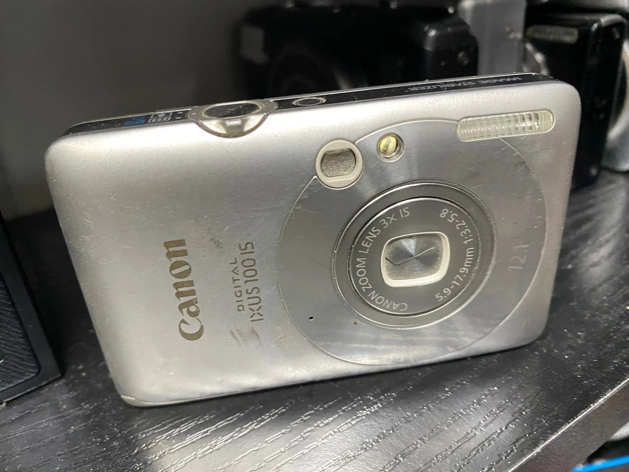 Canon IXUS 100 IS 12.1MP Digital Camera | CONDITION - USED | £79.99